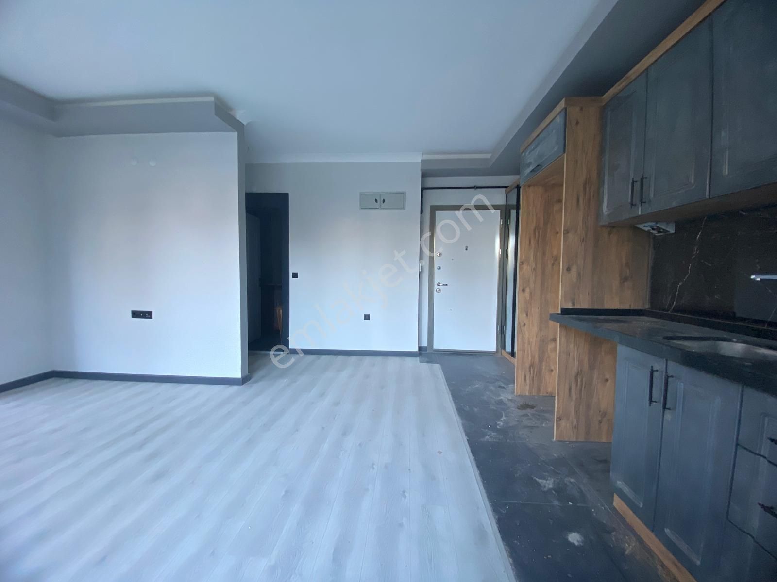 İncek Taşpınar Butik Sitede Lüks Yapılı Kiralık 1+1 Daire - Görsel 14