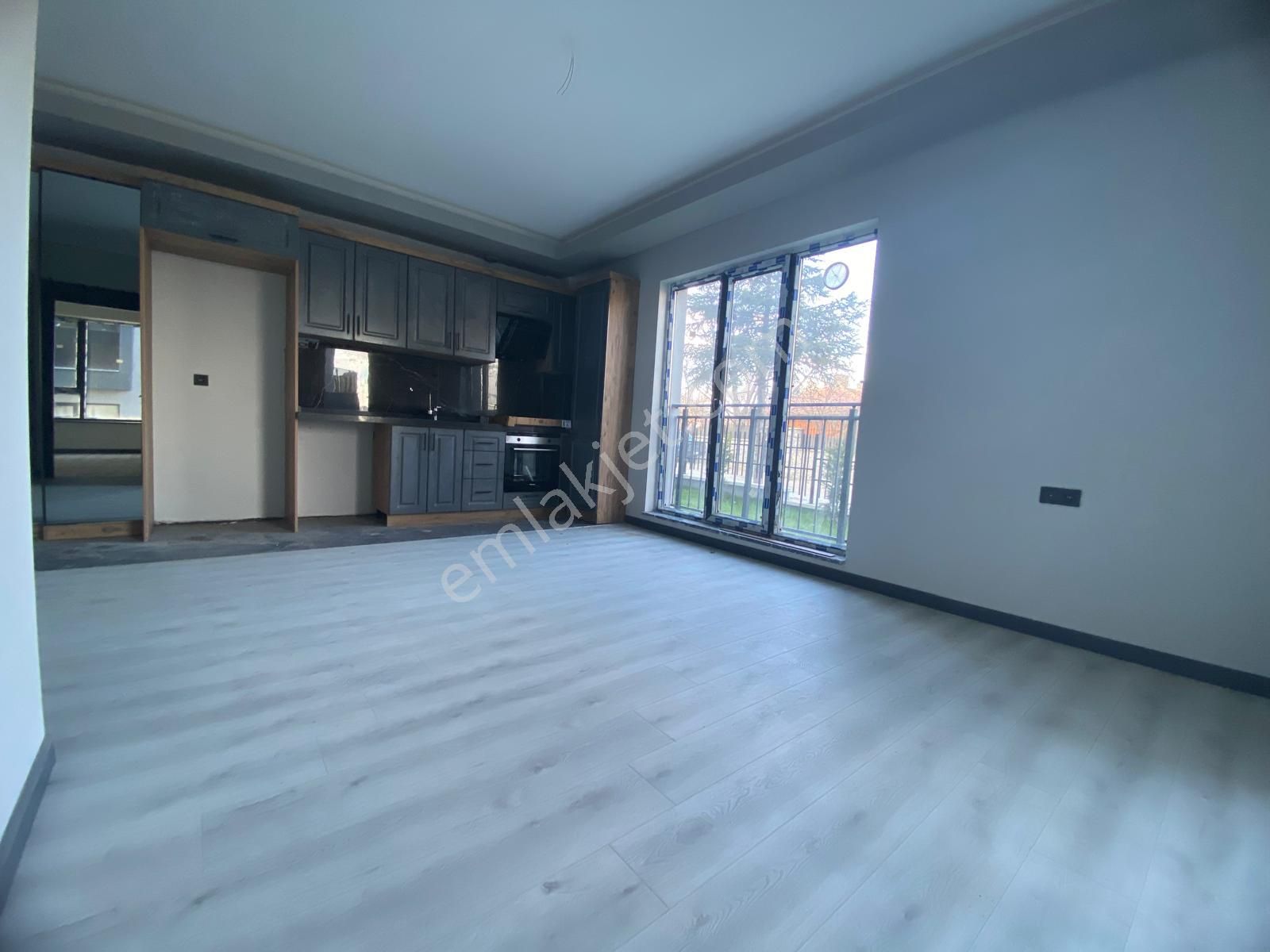 İncek Taşpınar Butik Sitede Lüks Yapılı Kiralık 1+1 Daire - Görsel 34