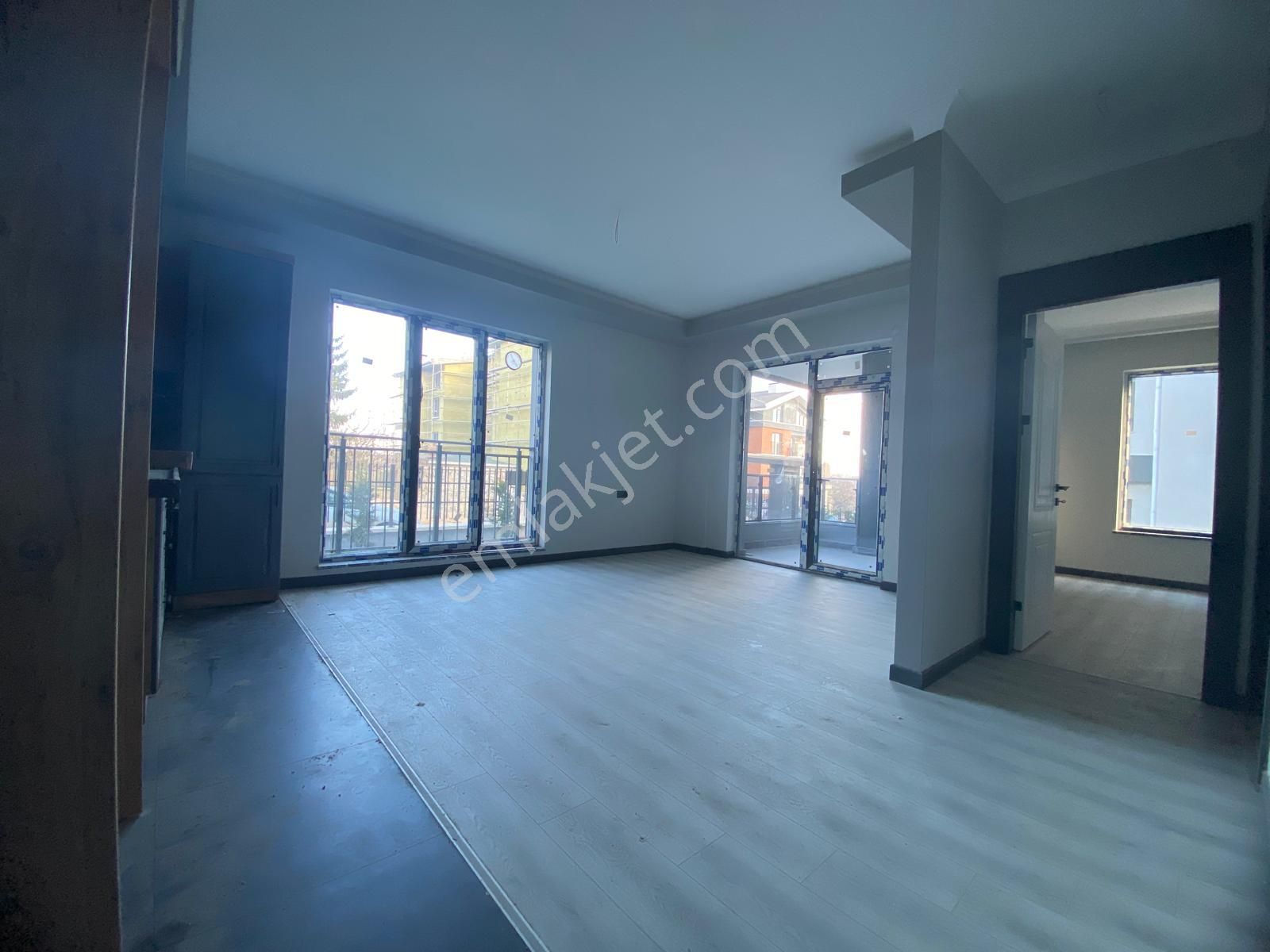 İncek Taşpınar Butik Sitede Lüks Yapılı Kiralık 1+1 Daire - Görsel 35