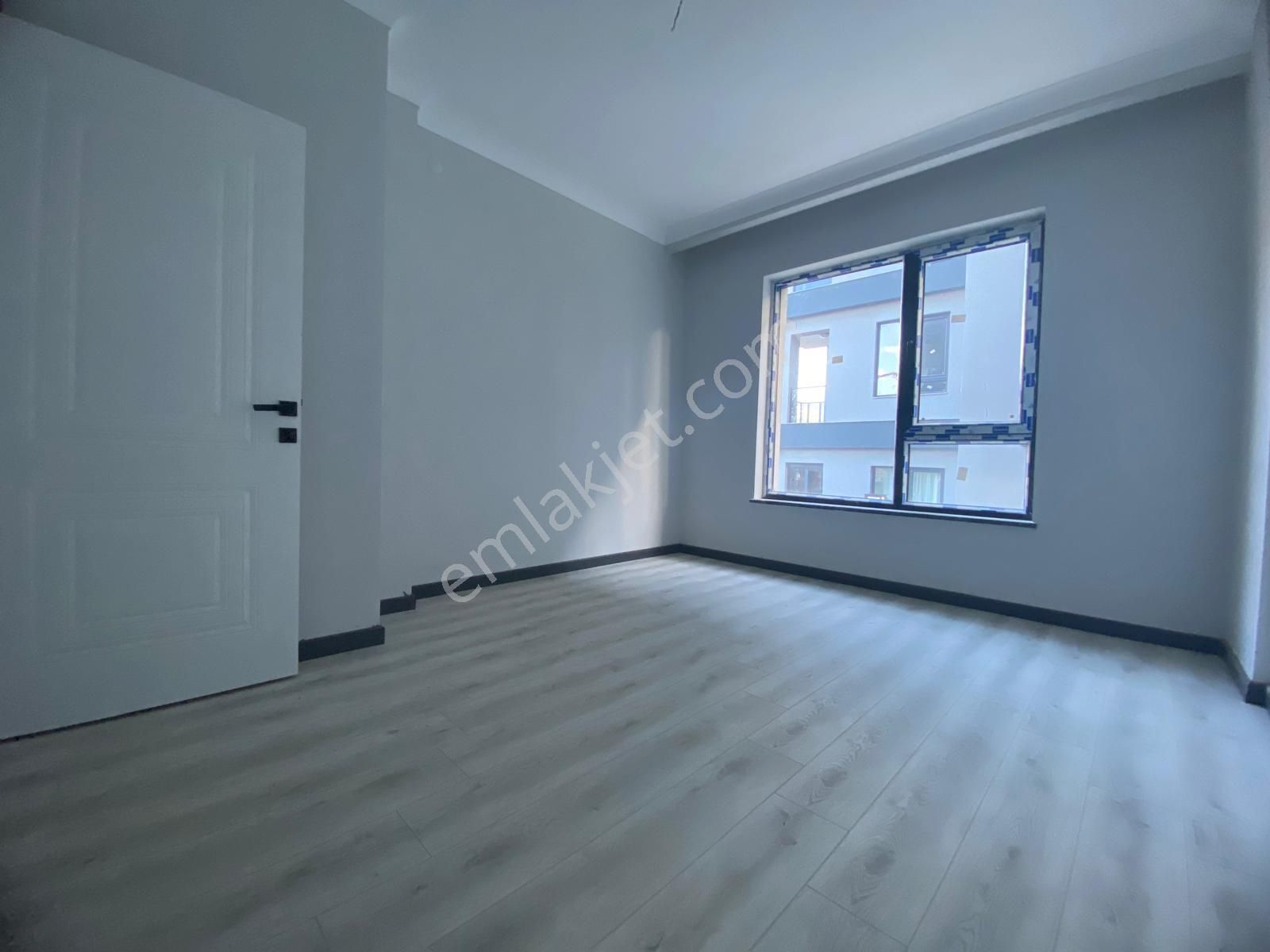 İncek Taşpınar Butik Sitede Lüks Yapılı Kiralık 1+1 Daire - Görsel 11