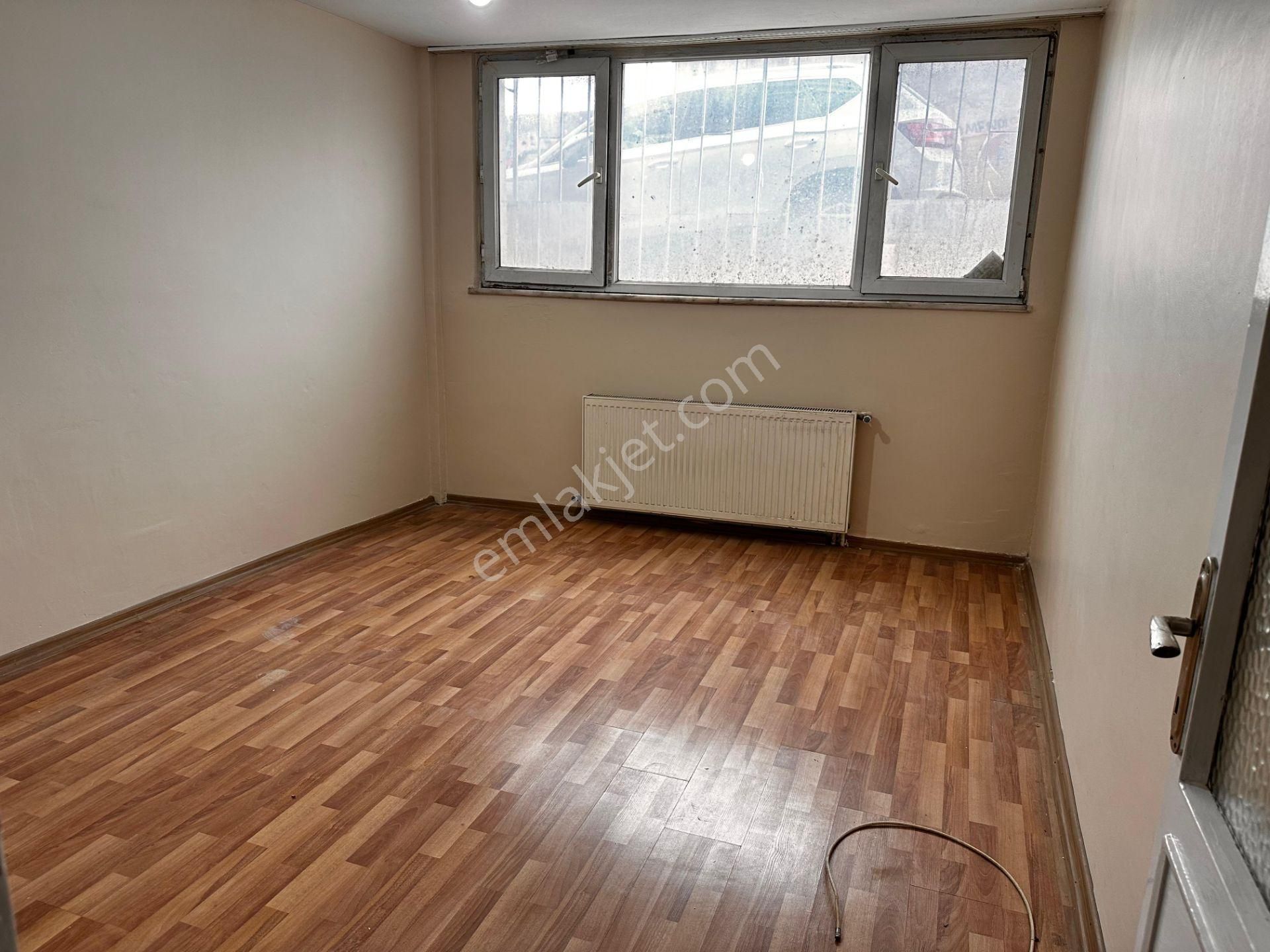 Fatih Topkapı Kiralık Daire Çapa Tatlıpınar Caddesinde Kiralık 1+1 Kombili Bahçe Katı