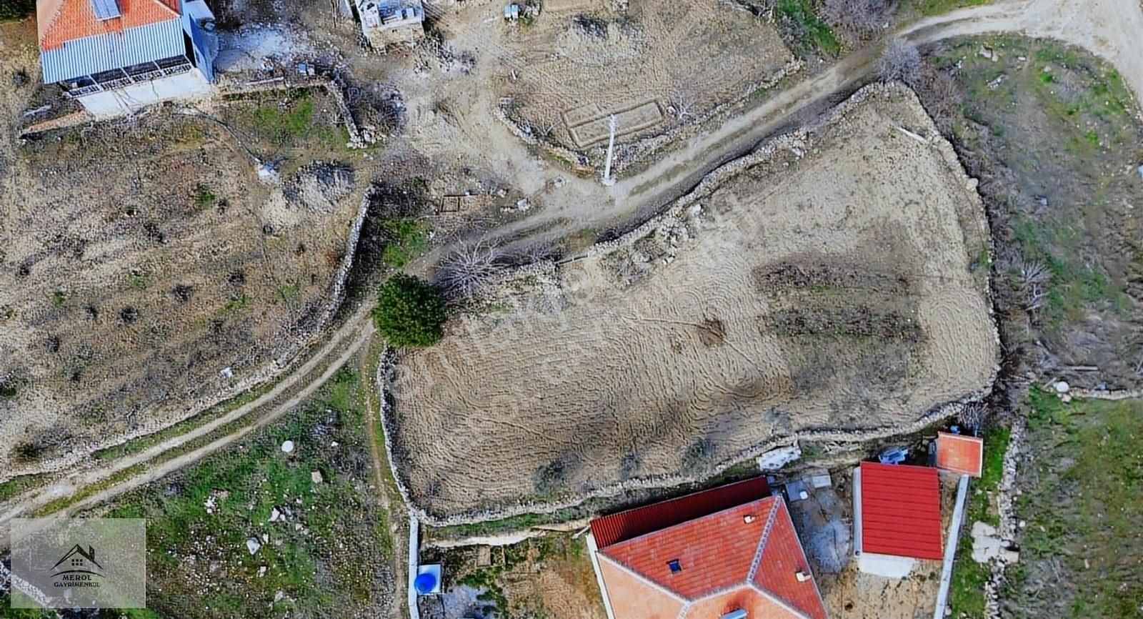 Eşme Güneyköy'de Köy İçinde İmarlı Satılık Arsa - Görsel 10