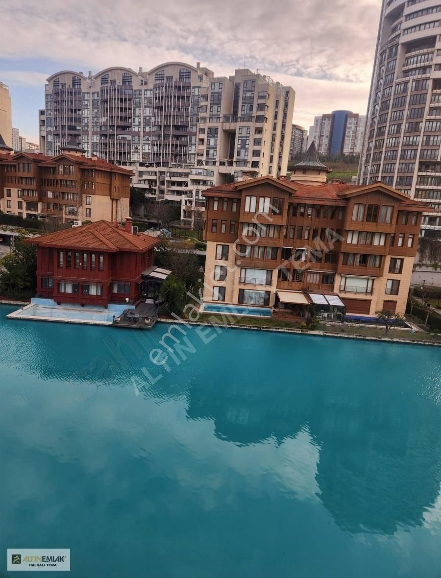 Küçükçekmece Atakent Satılık Daire Bosphorus City 234m2 4+1 Suya Sıfır Tadilatlı Fırsat Yalı Daire