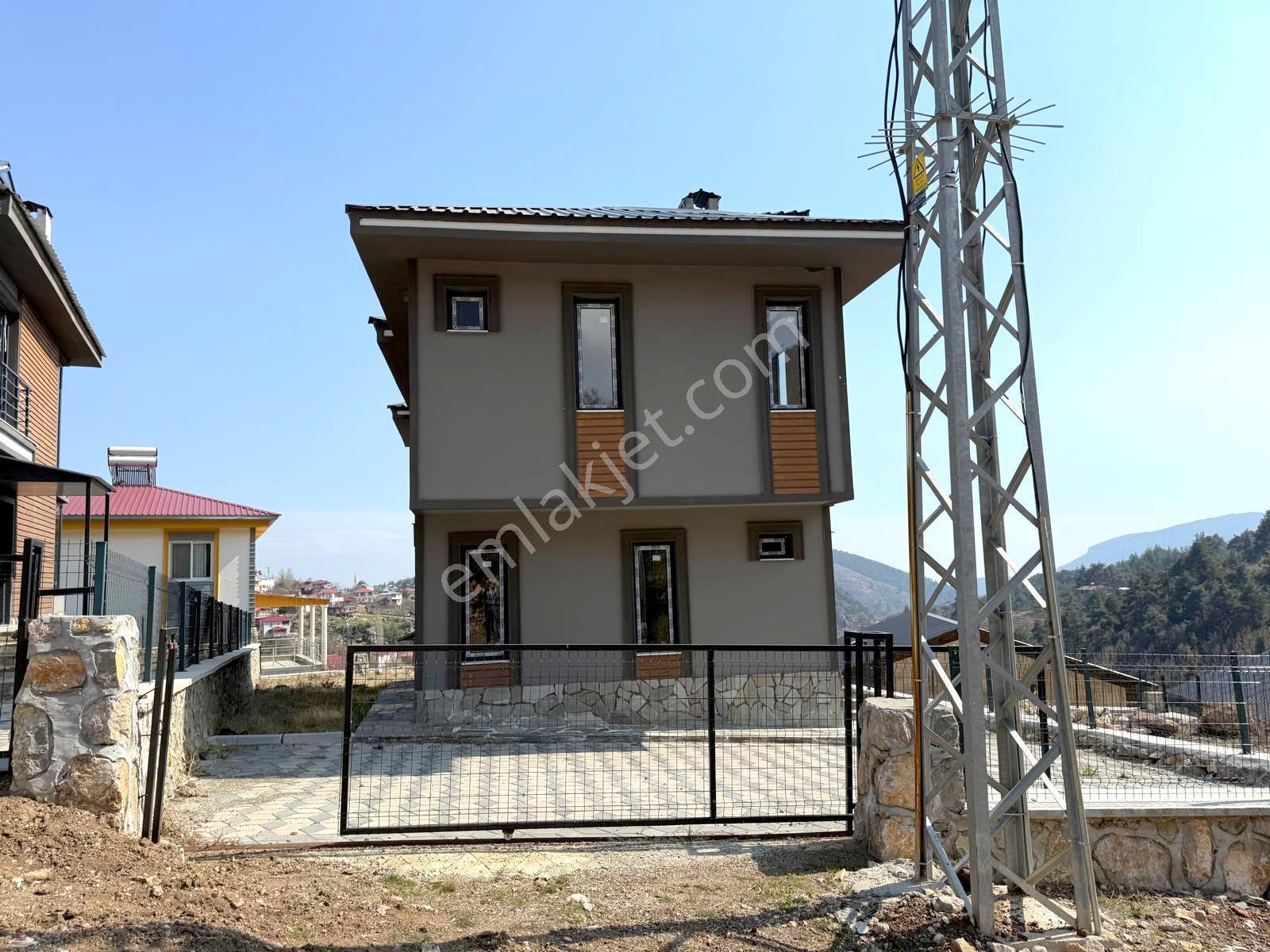 Remax Toros'tan Fındıkpınarı'nda Satılık 3+1 Villa - Görsel 13