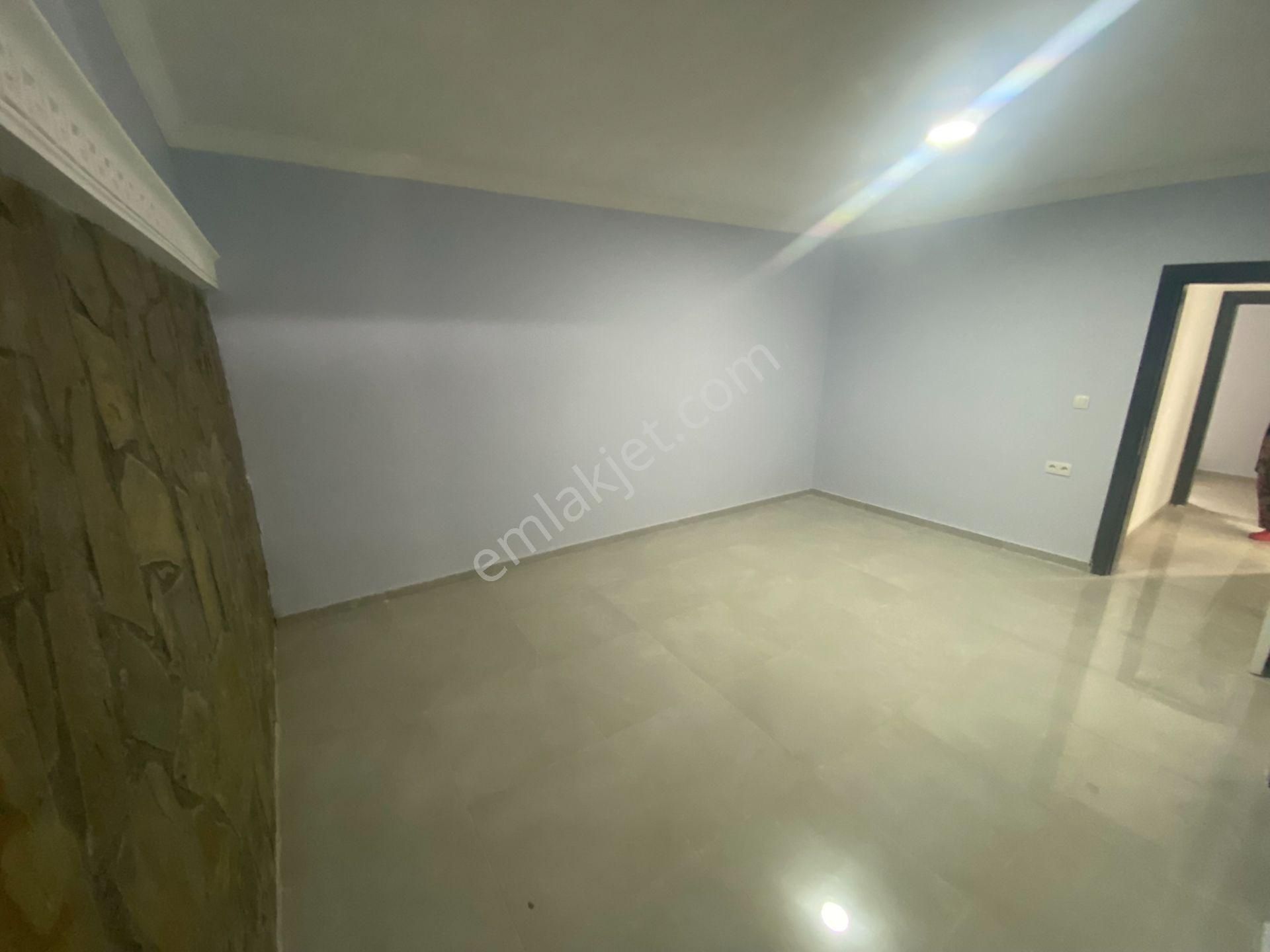 Dikili Güven Emlak'tan Demirtaş Köyünde Acil Satılık Müstakil Taş Ev - Görsel 23