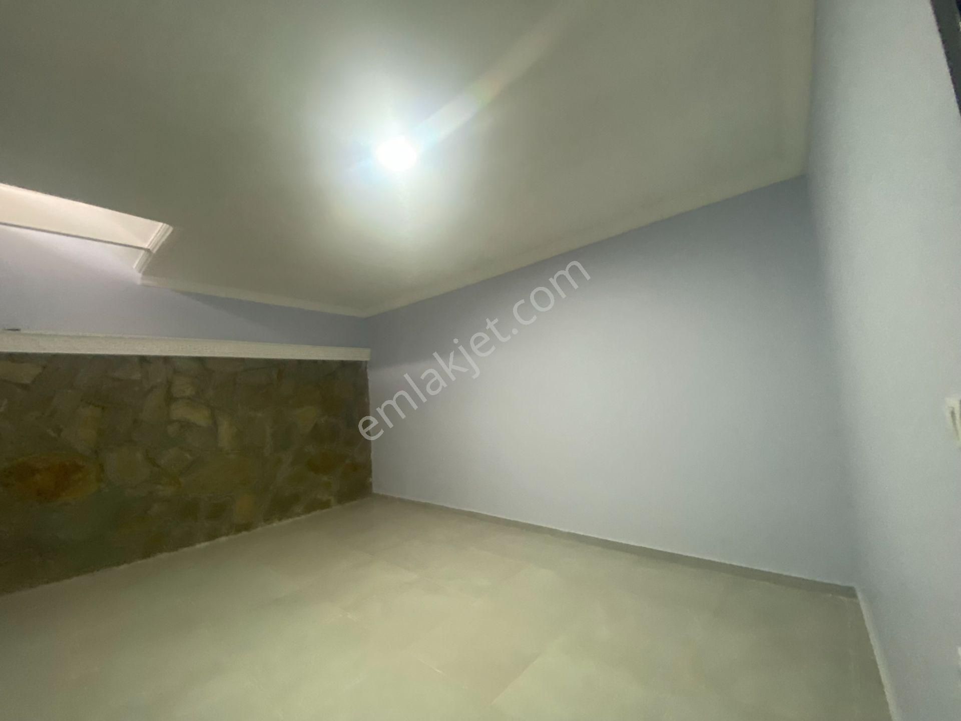 Dikili Güven Emlak'tan Demirtaş Köyünde Acil Satılık Müstakil Taş Ev - Görsel 21