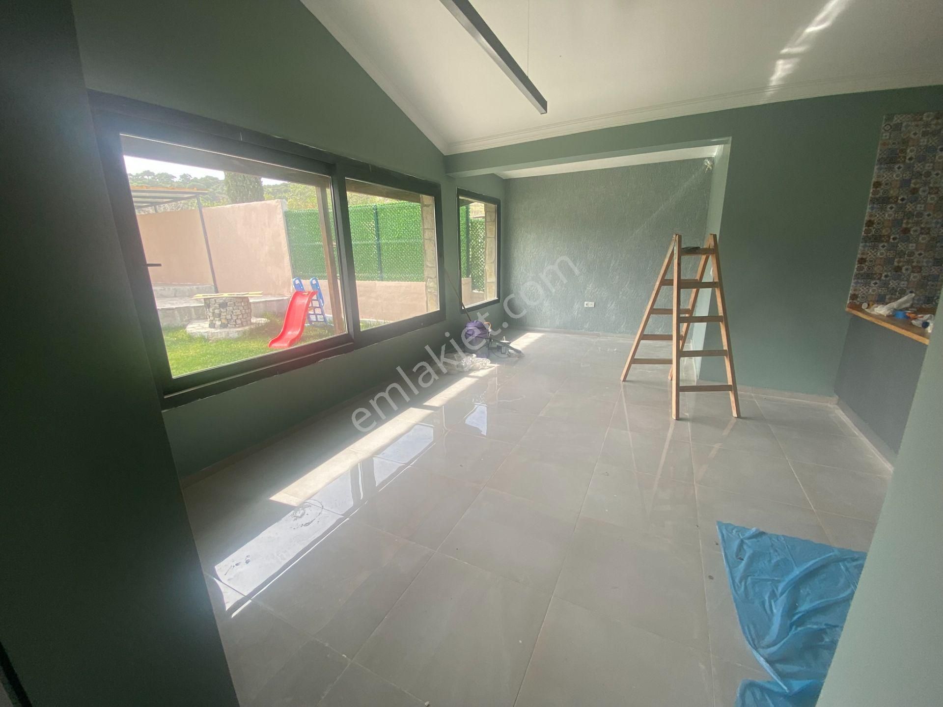 Dikili Güven Emlak'tan Demirtaş Köyünde Acil Satılık Müstakil Taş Ev - Görsel 8