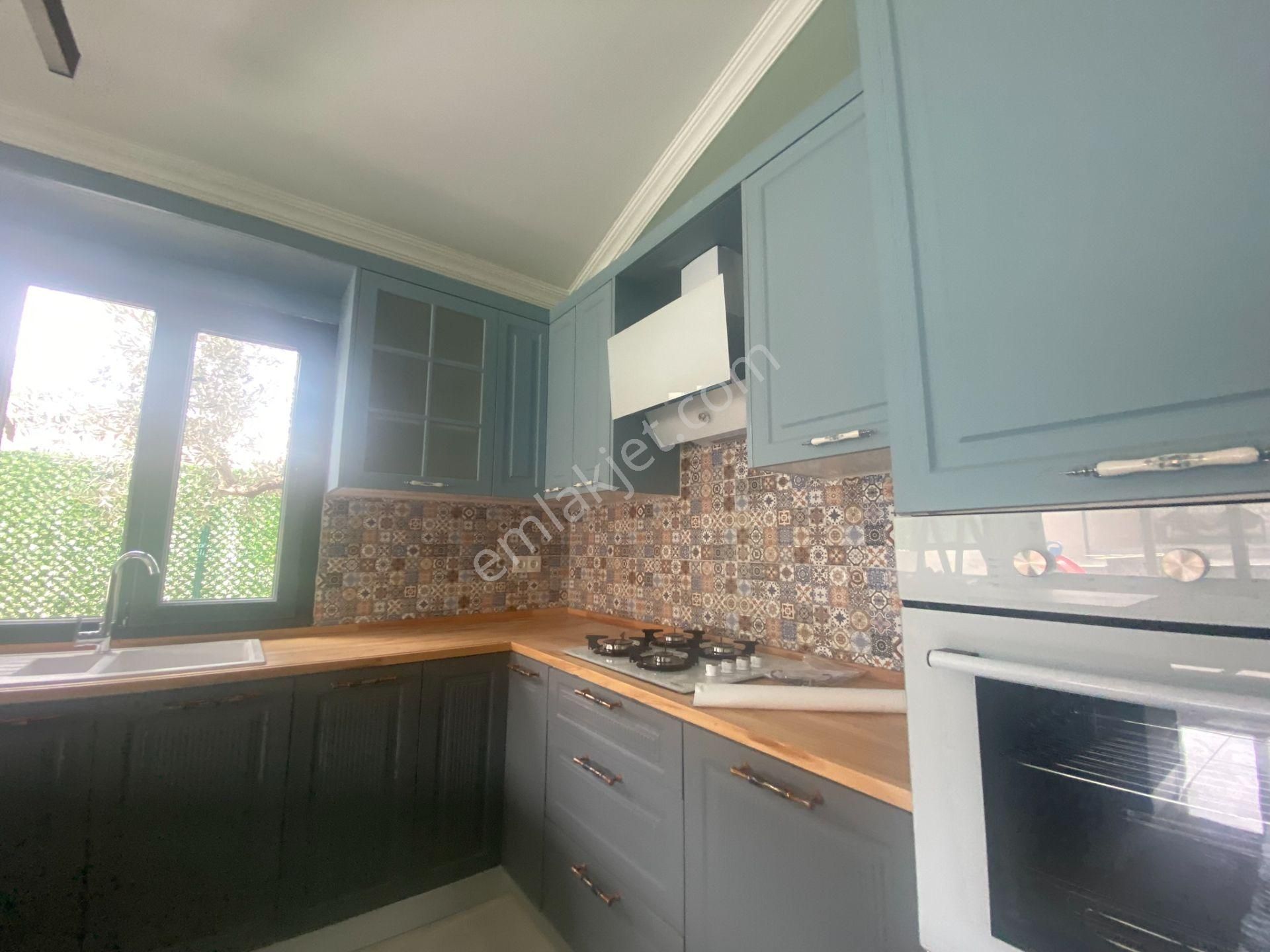 Dikili Güven Emlak'tan Demirtaş Köyünde Acil Satılık Müstakil Taş Ev - Görsel 15