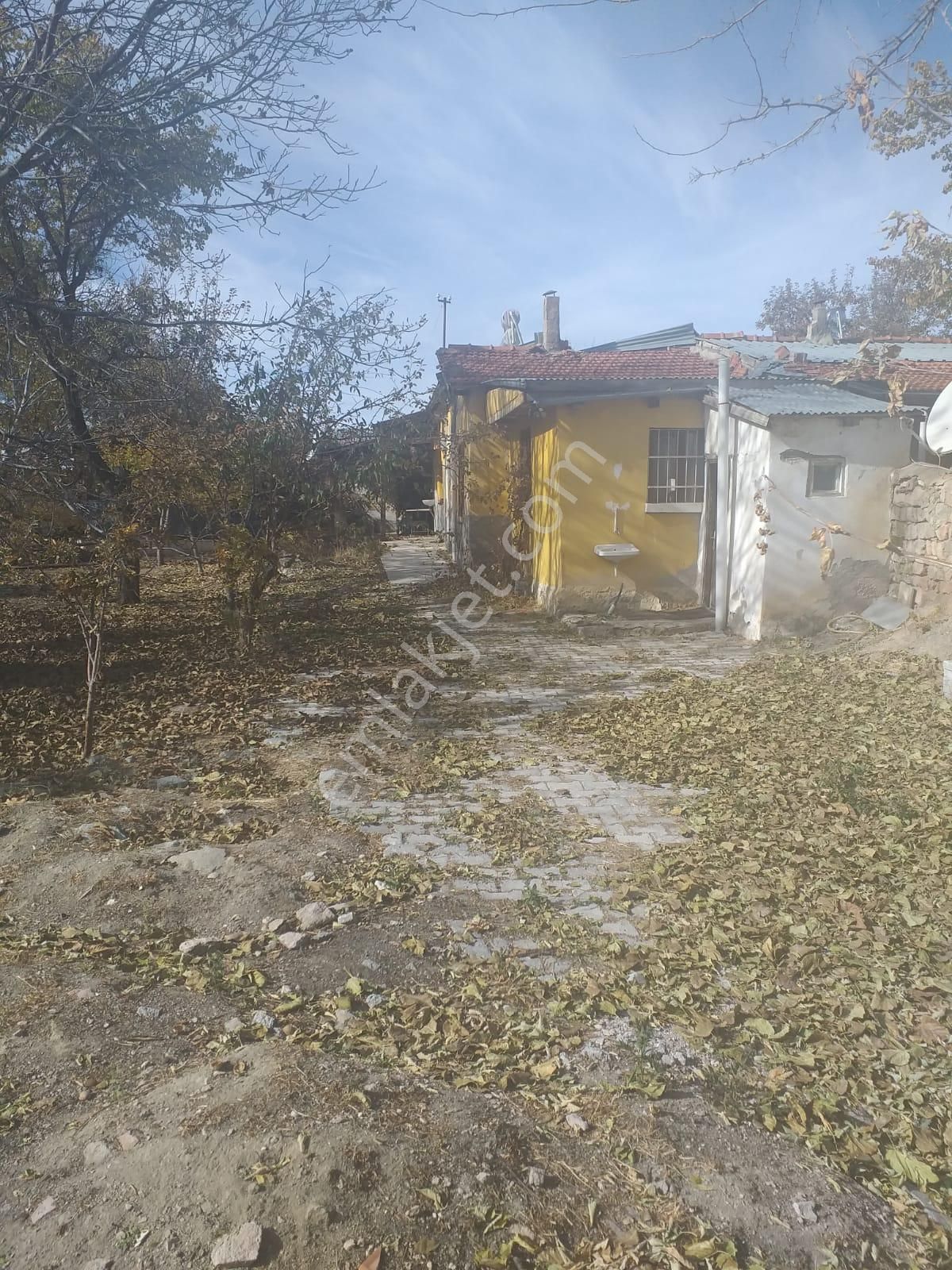 Pazarören Merkezde Müstakil Bahçeli Ev - Görsel 23