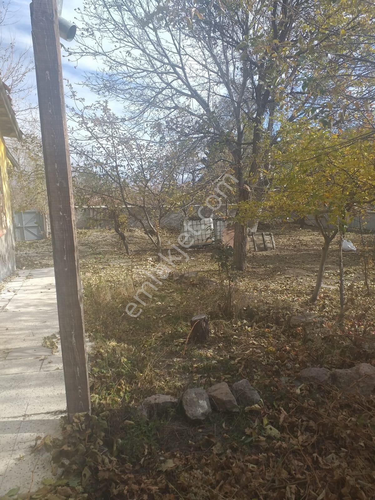 Pazarören Merkezde Müstakil Bahçeli Ev - Görsel 17