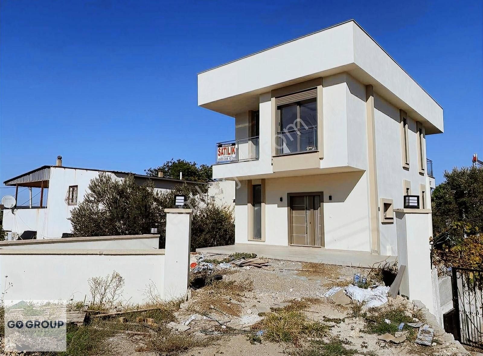 Urla Torasan Satılık Villa Tam Müstakil Geniş Bahçeli Sıfır Villa