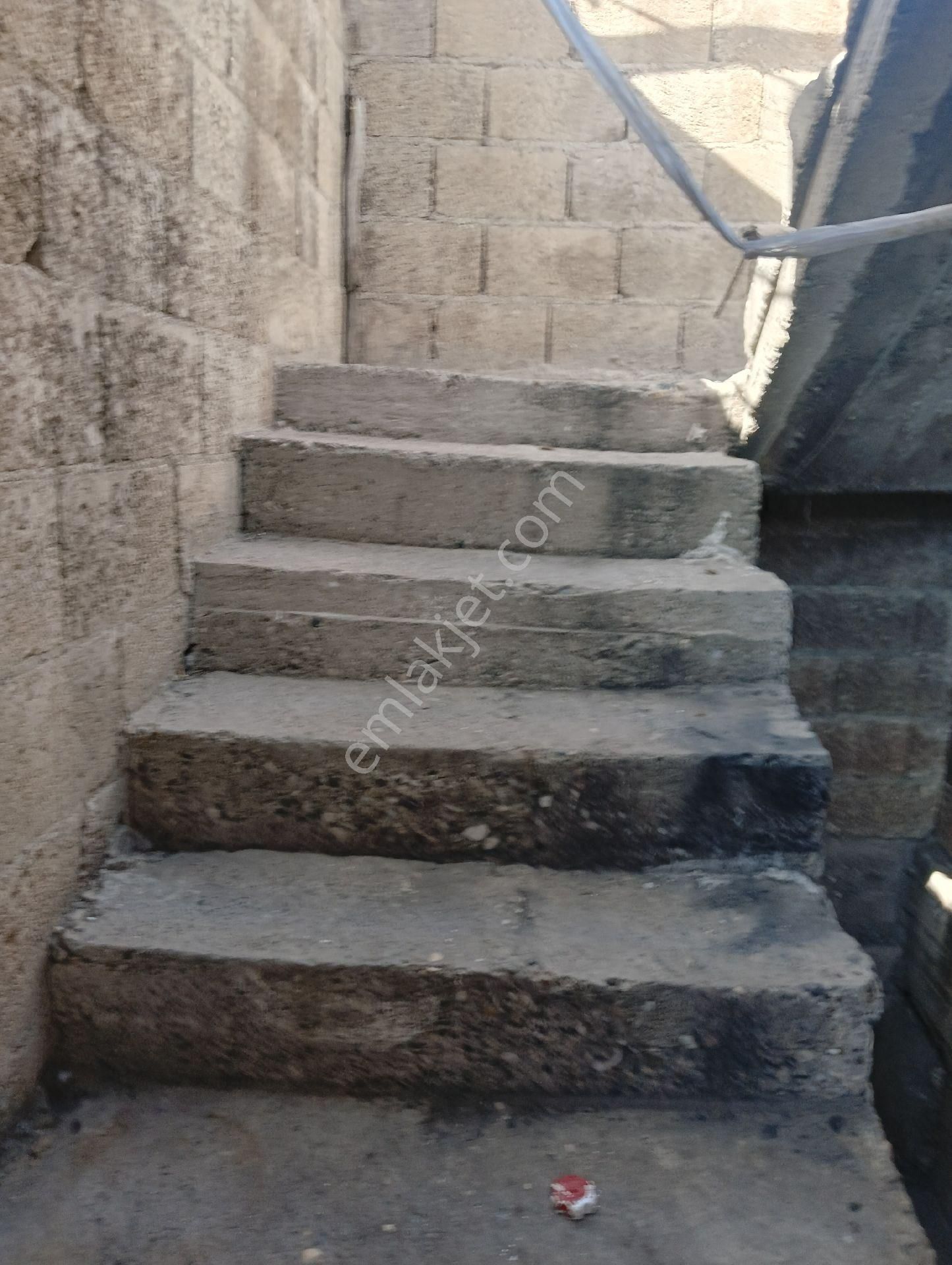 Akyol Gayrimenkul Den Satlık Müstakil Ev Karşıyada 3katlı 1+1 - Görsel 31