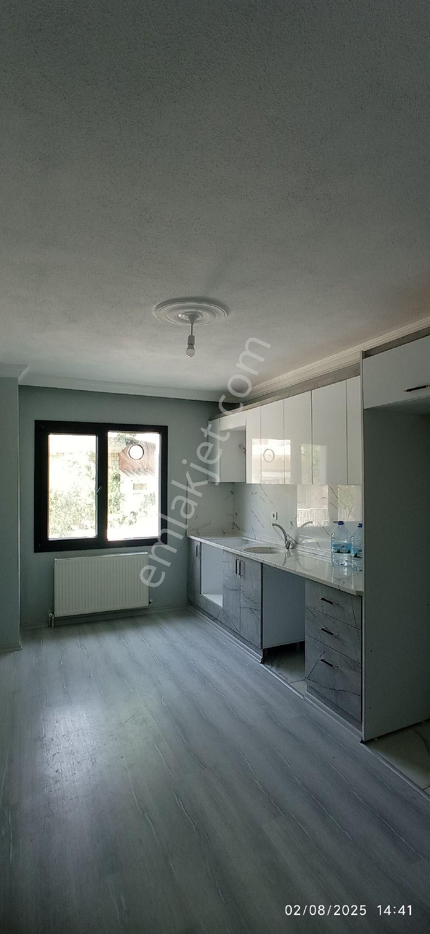 Güzelbahçe De Kapalı Mutfaklı 1+1 Giriş Daire Kiralık