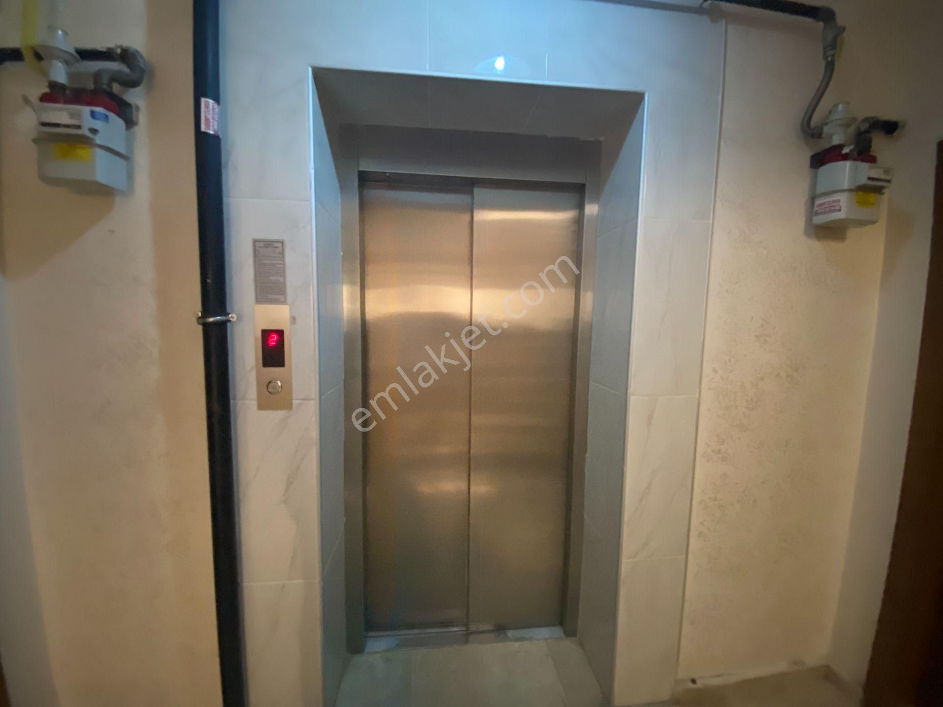 Site İçi Asansörlü Ebeveyn Banyolu Güneş İçinde Arakat Kiralık 3+1 Daire - Görsel 12