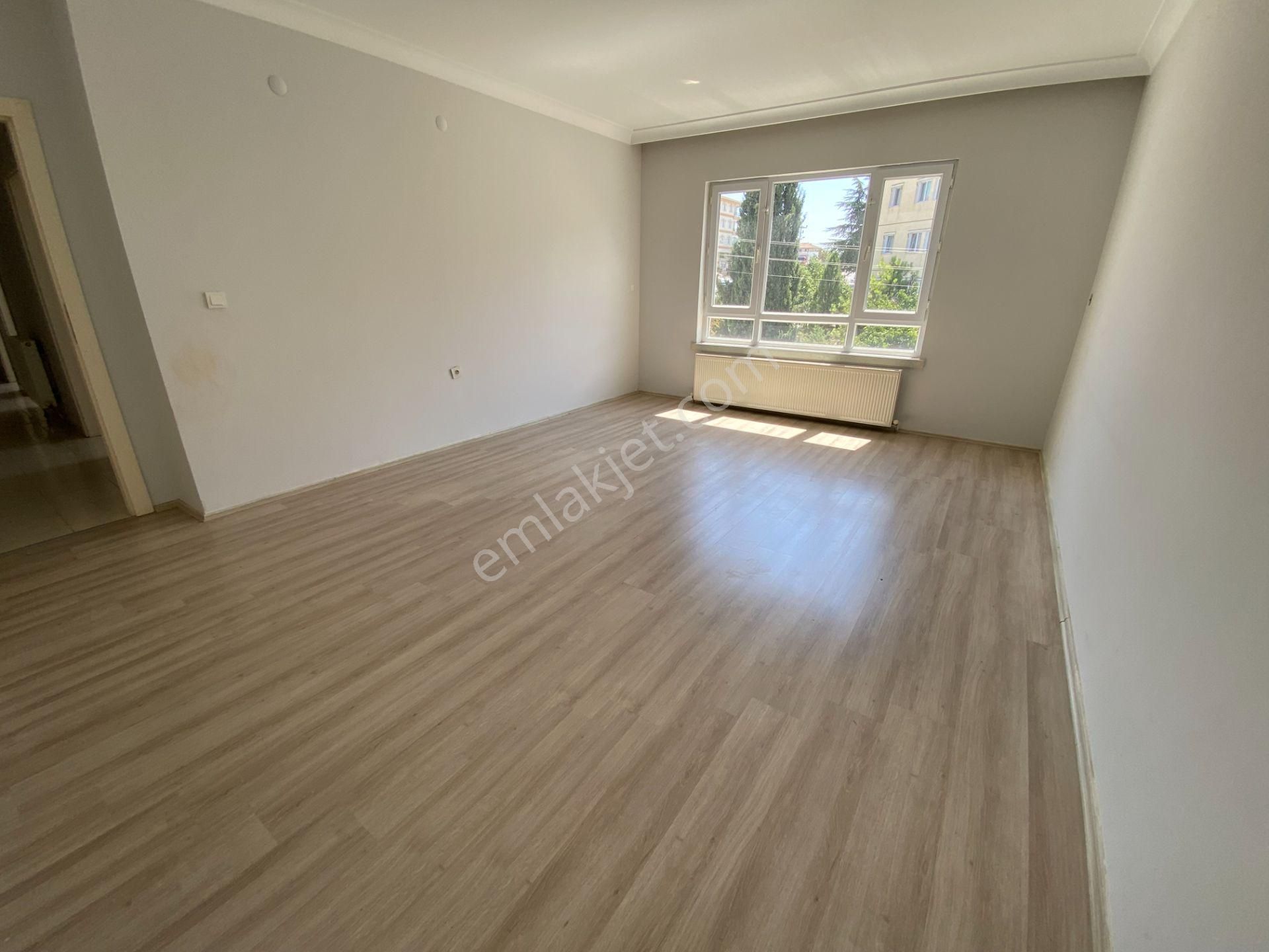 Site İçi Asansörlü Ebeveyn Banyolu Güneş İçinde Arakat Kiralık 3+1 Daire - Görsel 3