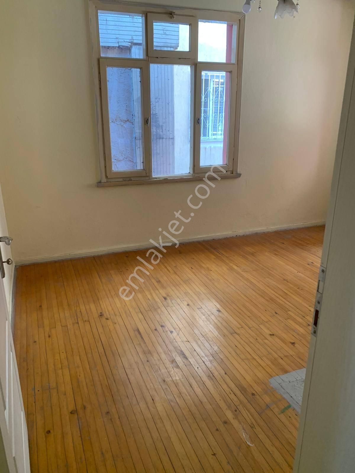 Turgutlu Satılık İstiklal Mah 2 Katlı Bina 113m2 Arsa Payı Vardır 4 Kat İmarlı 10 Metre Ön Cephe - Görsel 12