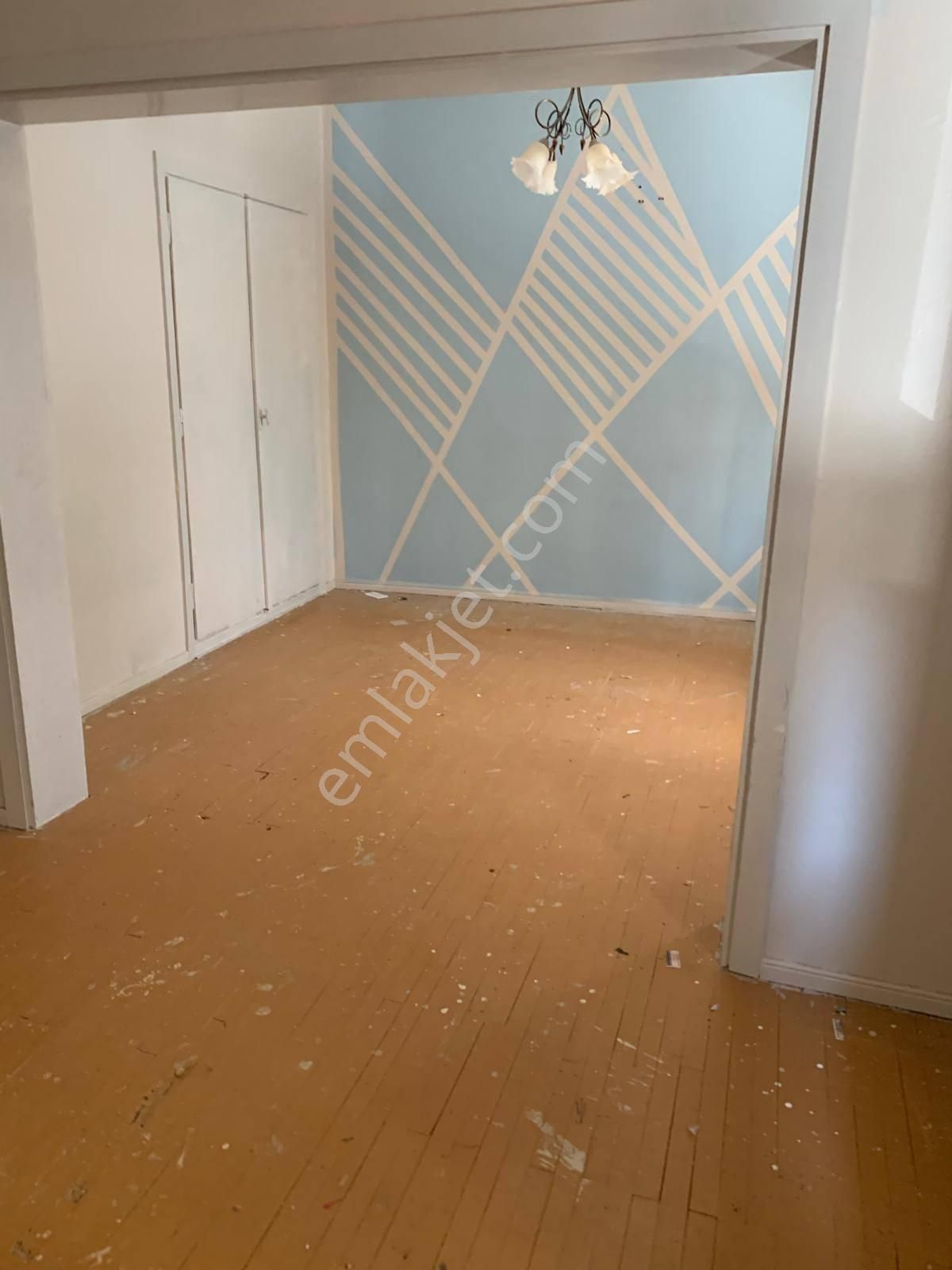 Turgutlu Satılık İstiklal Mah 2 Katlı Bina 113m2 Arsa Payı Vardır 4 Kat İmarlı 10 Metre Ön Cephe - Görsel 15