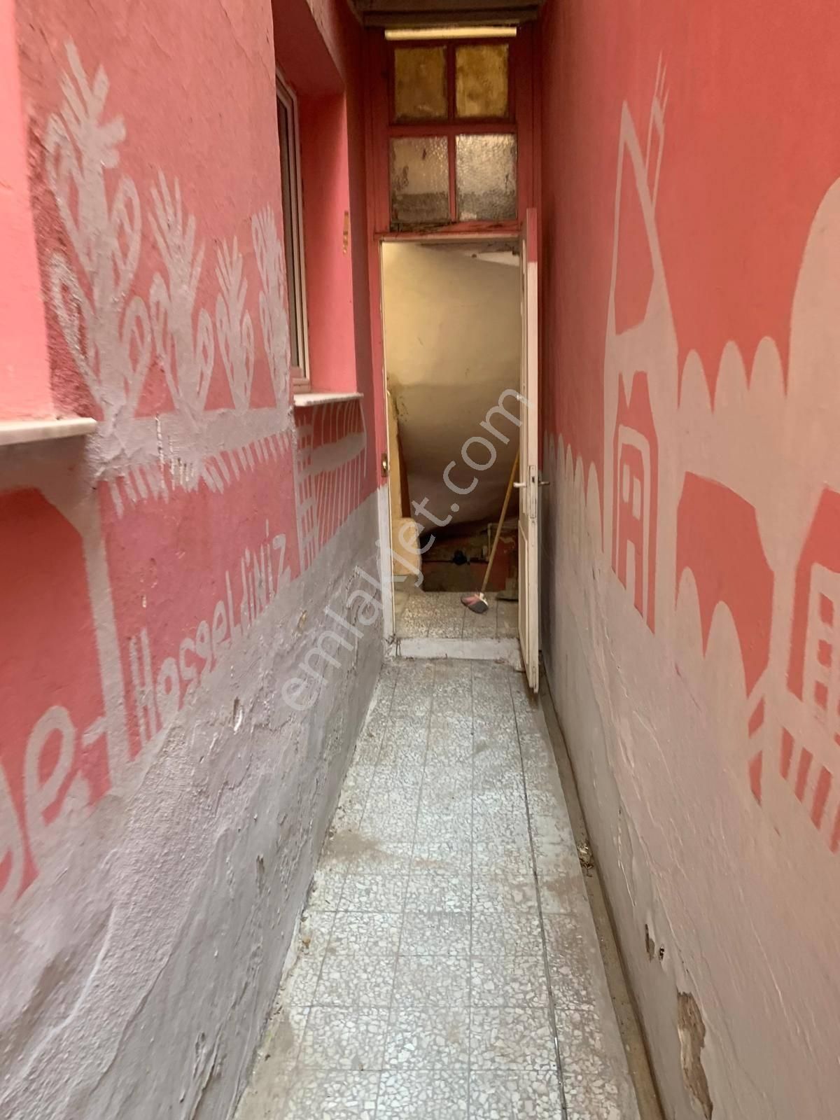 Turgutlu Satılık İstiklal Mah 2 Katlı Bina 113m2 Arsa Payı Vardır 4 Kat İmarlı 10 Metre Ön Cephe - Görsel 11