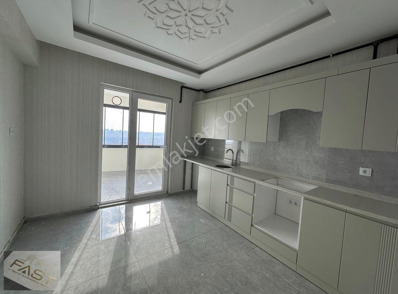 Şahinbey Şahintepe Satılık Daire Fast'ten Zirve Konum Önü Açık *140mt2* Çift Balkon 2.5+1 Daire !