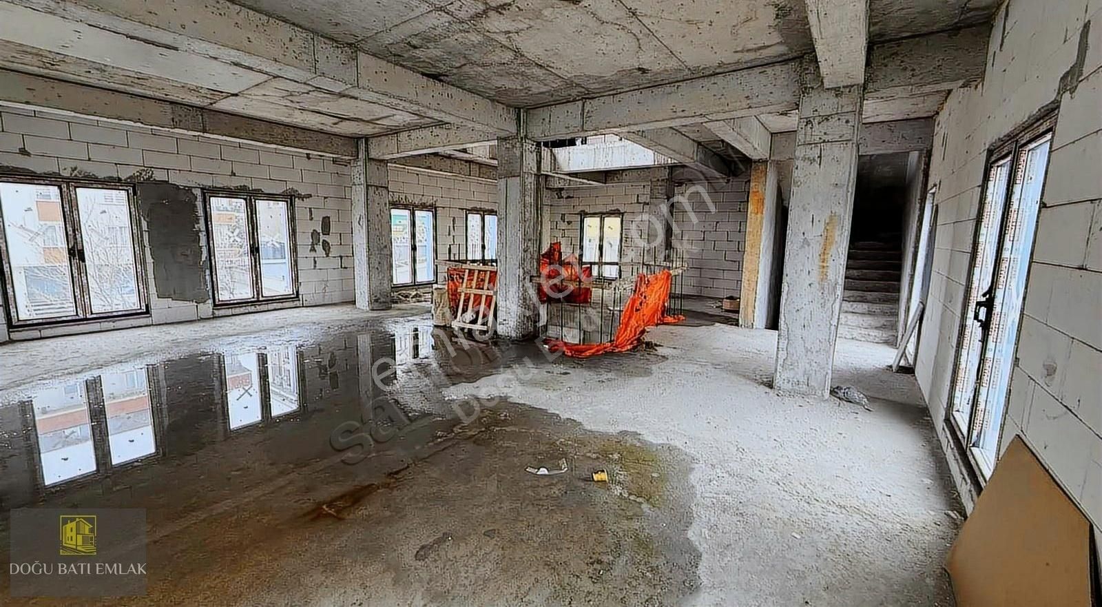 Doğu Batı'dan Beylikdüzü'nde Cadde Üzeri Bahçeli İş Yeri - Görsel 6