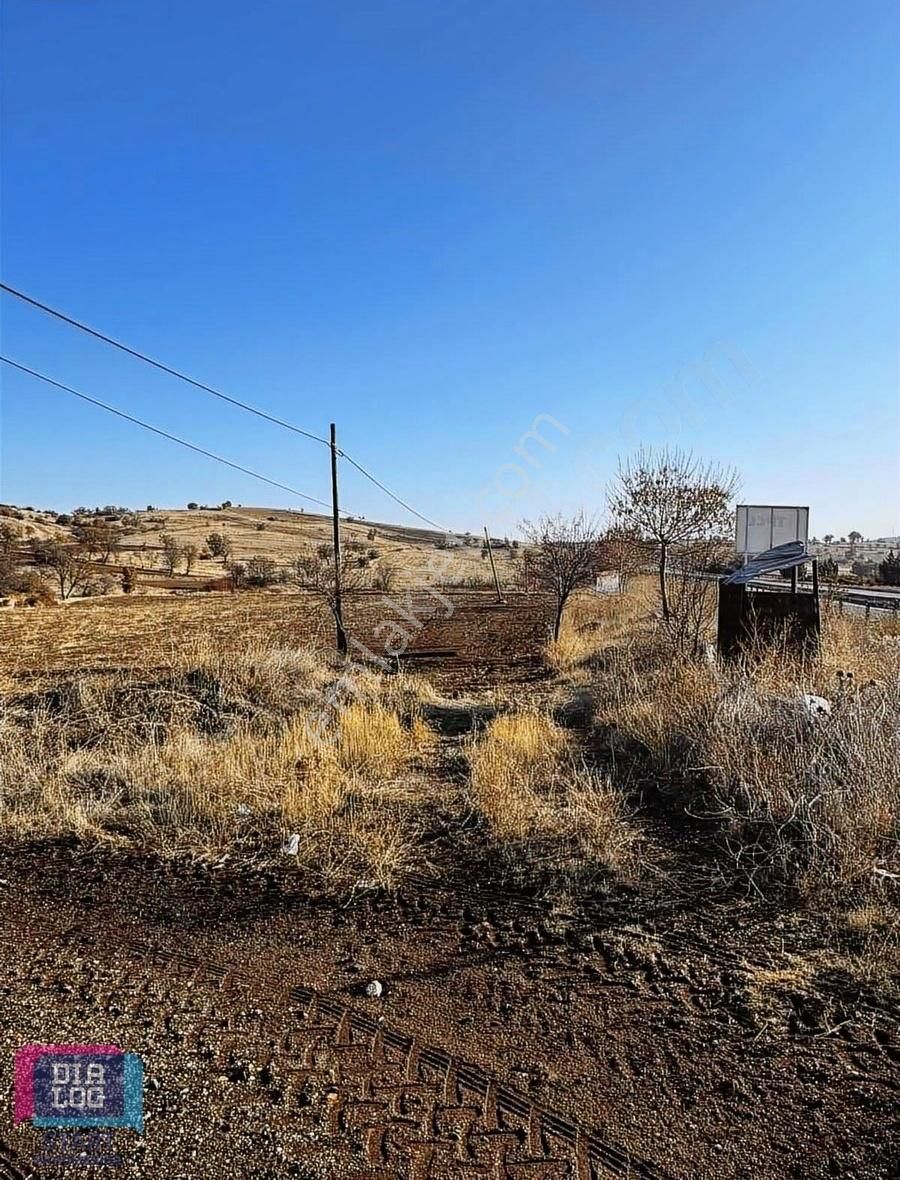 Kula Sandal Satılık Tarla İzmir Uşak Ankara Yolu Üzerinde Yola Cepheli Satılık Arsa