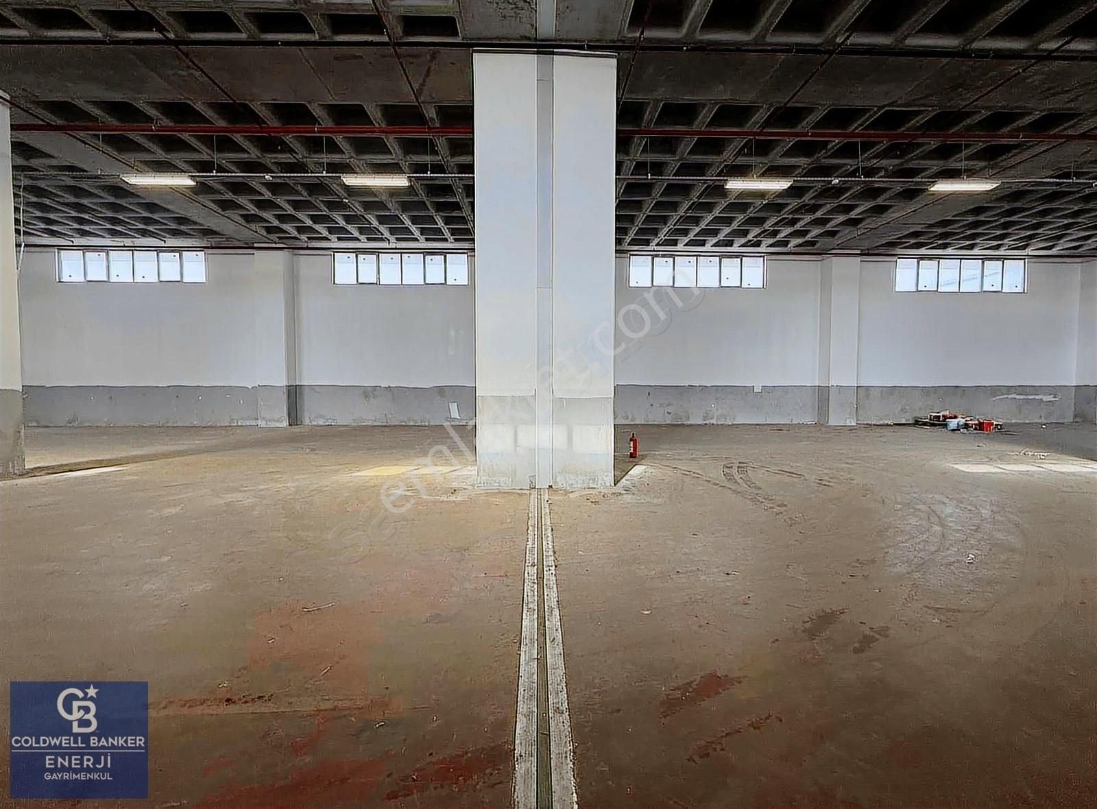 Hadımköy Kiralık 1500m2 Depo & Fabrika Katı Tır Yanaşır - Görsel 12