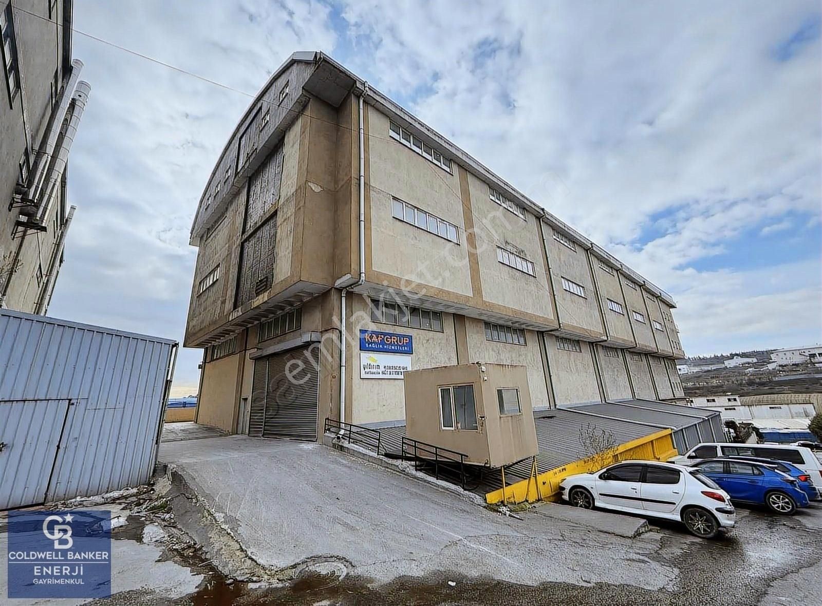 Hadımköy Kiralık 1500m2 Depo & Fabrika Katı Tır Yanaşır - Görsel 9