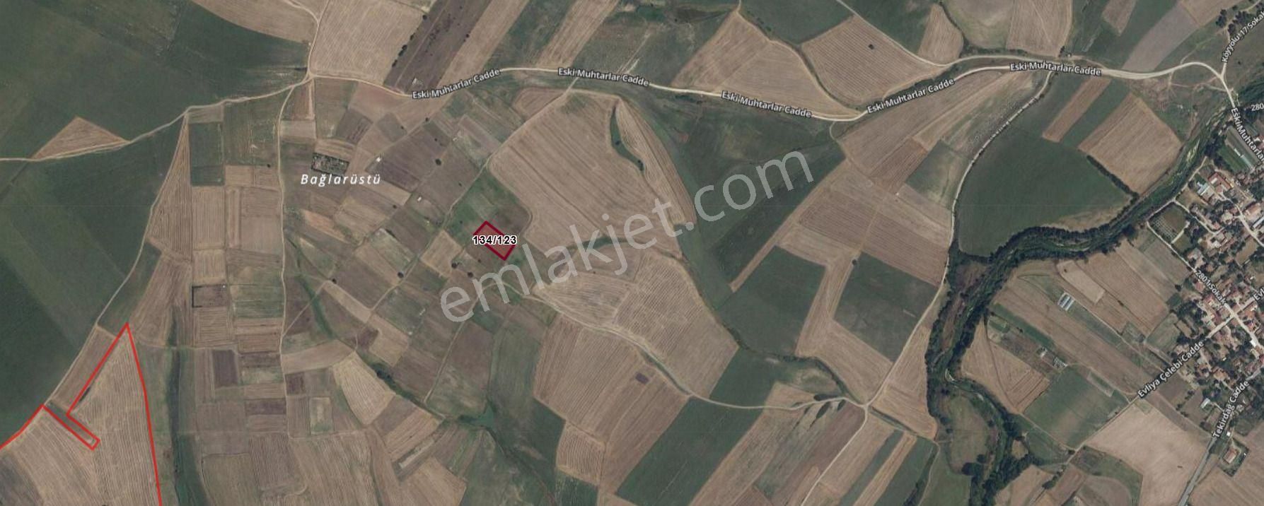 Tapar'dan Tekirdağ Kapaklı Uzunhacı Köyünde 756m2 Köye Yakın Hisseli Arsa