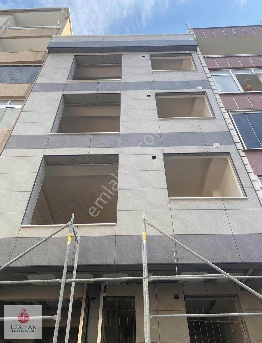Yeşilova Mahallesi Satılık Komple Bina