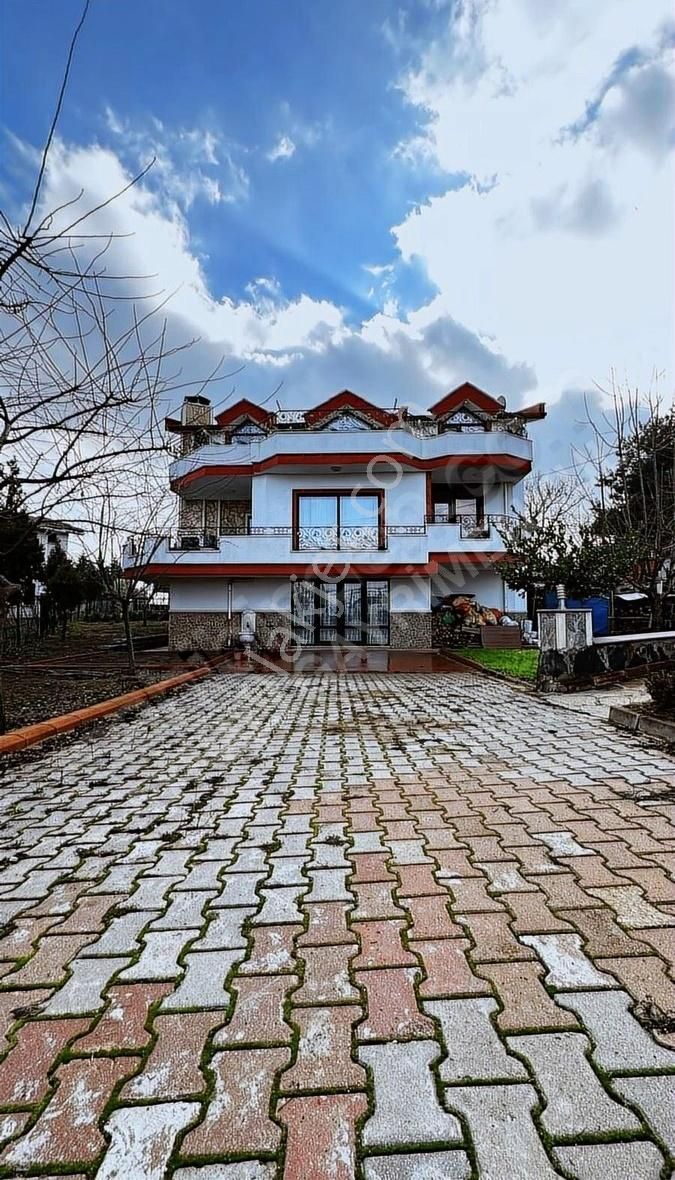 Süleymanpaşa Barbaros Satılık Villa Doğa İle İçiçe,merkezi Konumda,masrafsız,full+full Villa