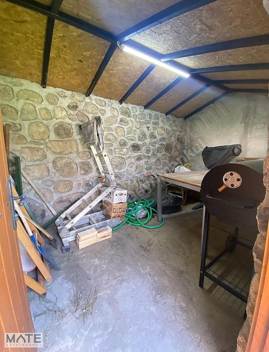 Urla Barbaros Köyünde 398 M2 Arsa İçinde Satılık Taş Villa - Görsel 11