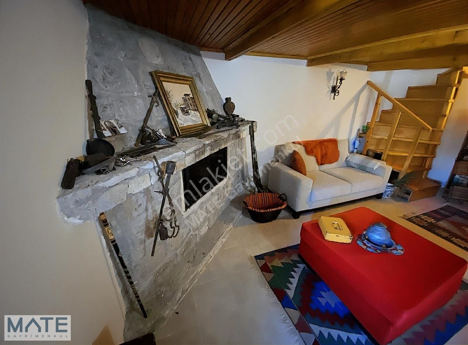 Urla Barbaros Köyünde 398 M2 Arsa İçinde Satılık Taş Villa - Görsel 12