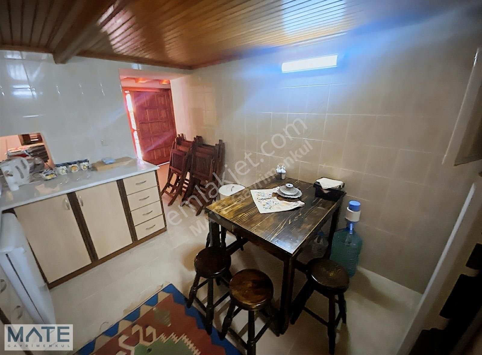 Urla Barbaros Köyünde 398 M2 Arsa İçinde Satılık Taş Villa - Görsel 5