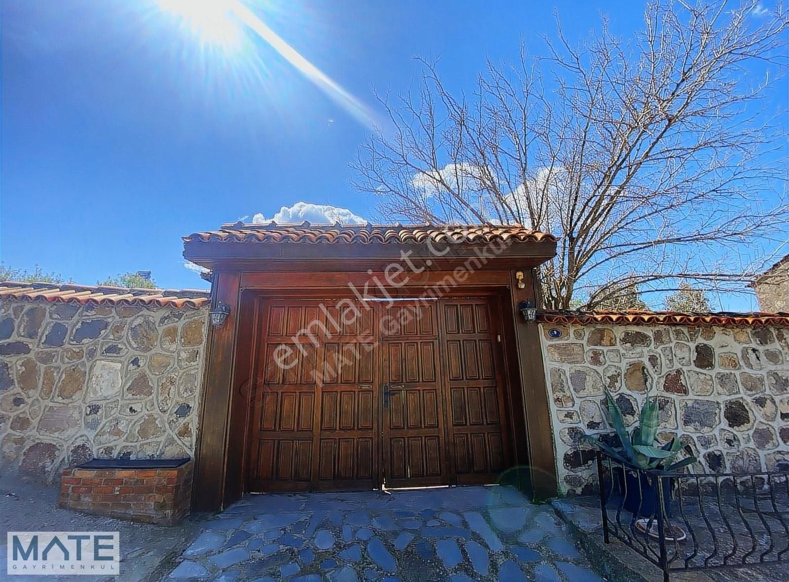 Urla Barbaros Köyünde 398 M2 Arsa İçinde Satılık Taş Villa - Görsel 13