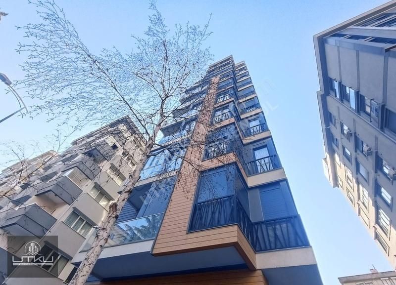 Kadıköy Göztepe Satılık Daire Selamiçeşme Özgürlük Parkı 2. Bina 2016 Yapımı Şık Binada 3+1