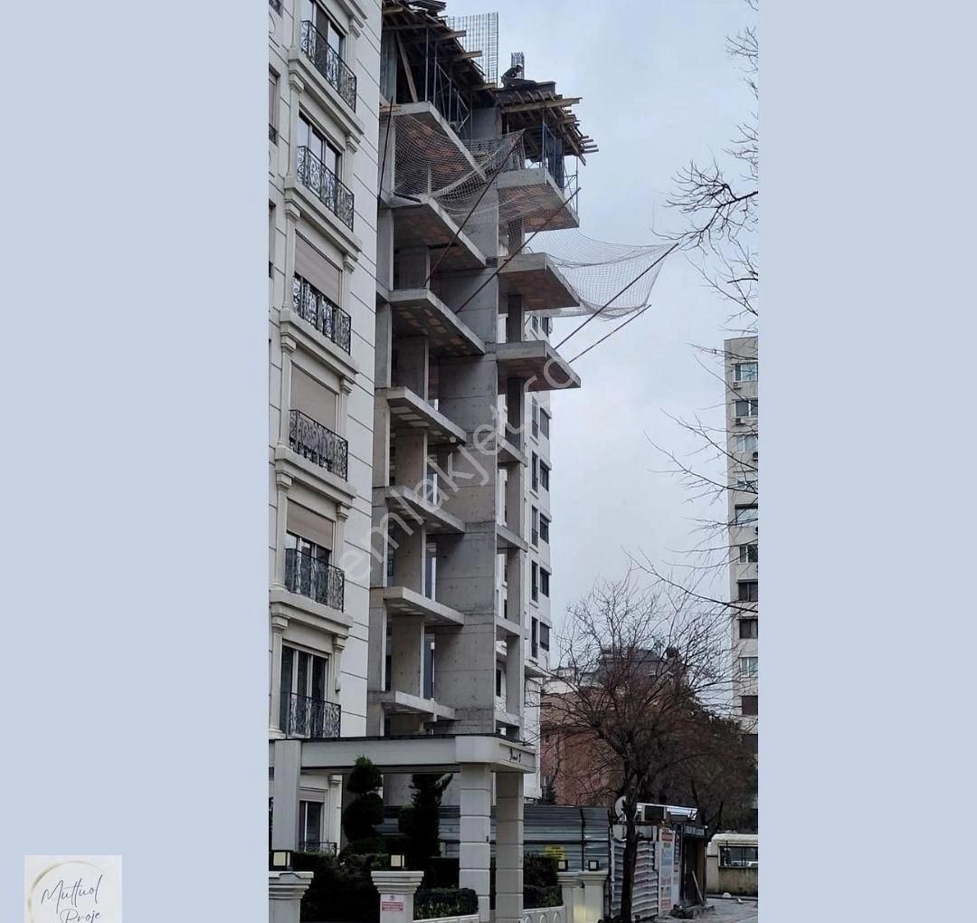 Kadıköy Caddebostan Satılık Daire Caddebostan Sahil Kısım Satılık Bağdat Caddesine 2. Bina 3+1 Net 83 M2 Daire