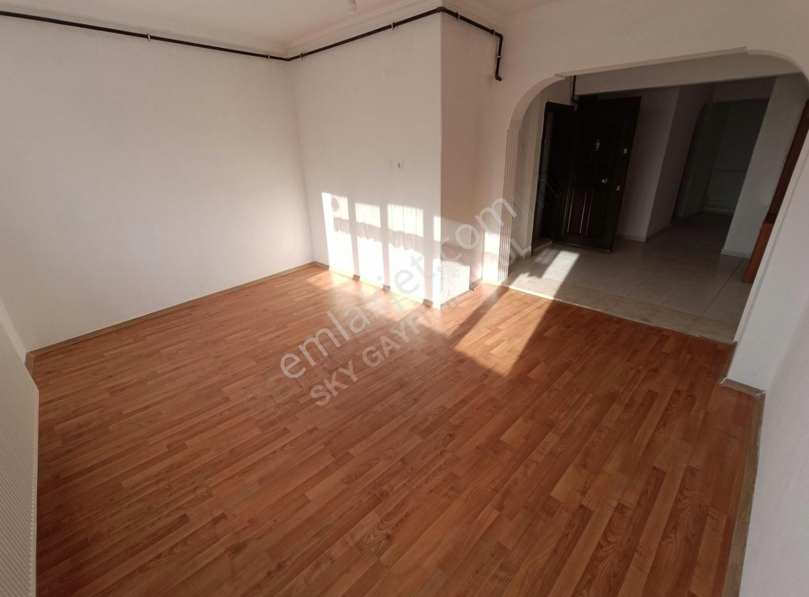 Yatağan Akyol Kiralık Daire Sky'dan Merkezi Ve Sakin Konumda Doğalgazlı 3+1 Kiralık Daire