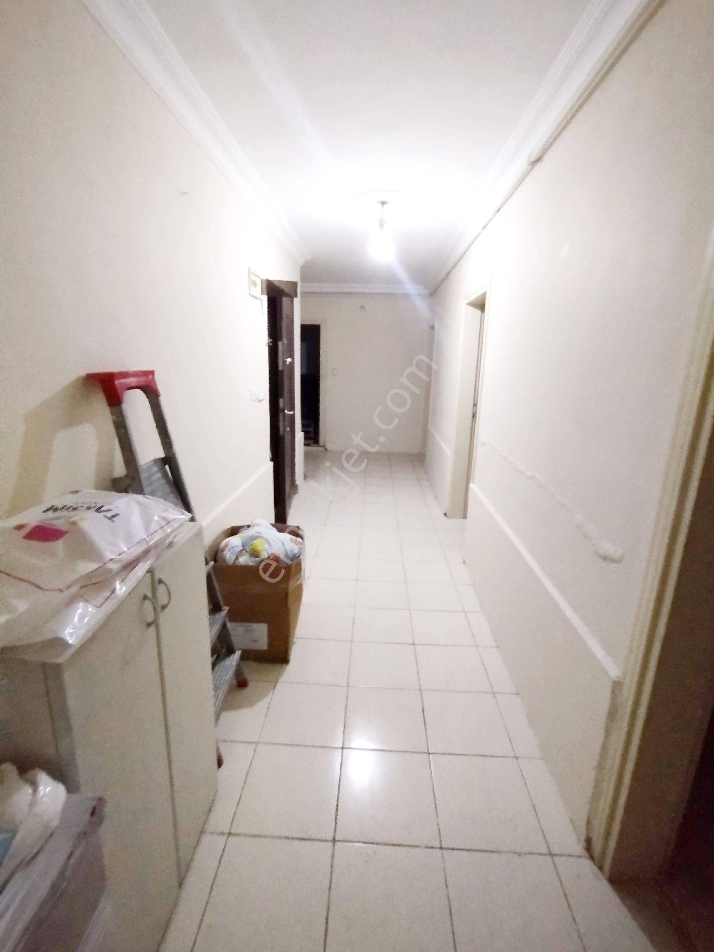 Avrupa Konutlarının Yanıbaşında 90m2 Satılık Bahçekatı - Görsel 3