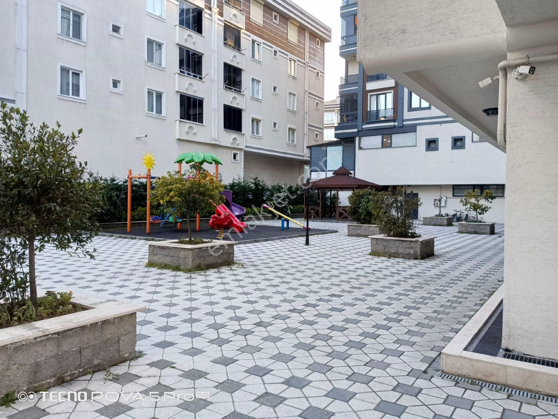 Beylikdüzü Kavaklı Merkezde 4 Yıllık Bınada 2+1 1.kat Satılık Kupon Daire - Görsel 5