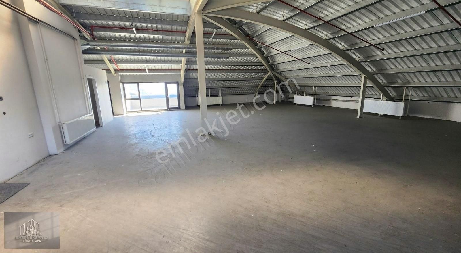 Sulyapıdan Yeni İskanlı 700 M2 İki Katlı Ofis İş Yeri - Görsel 18