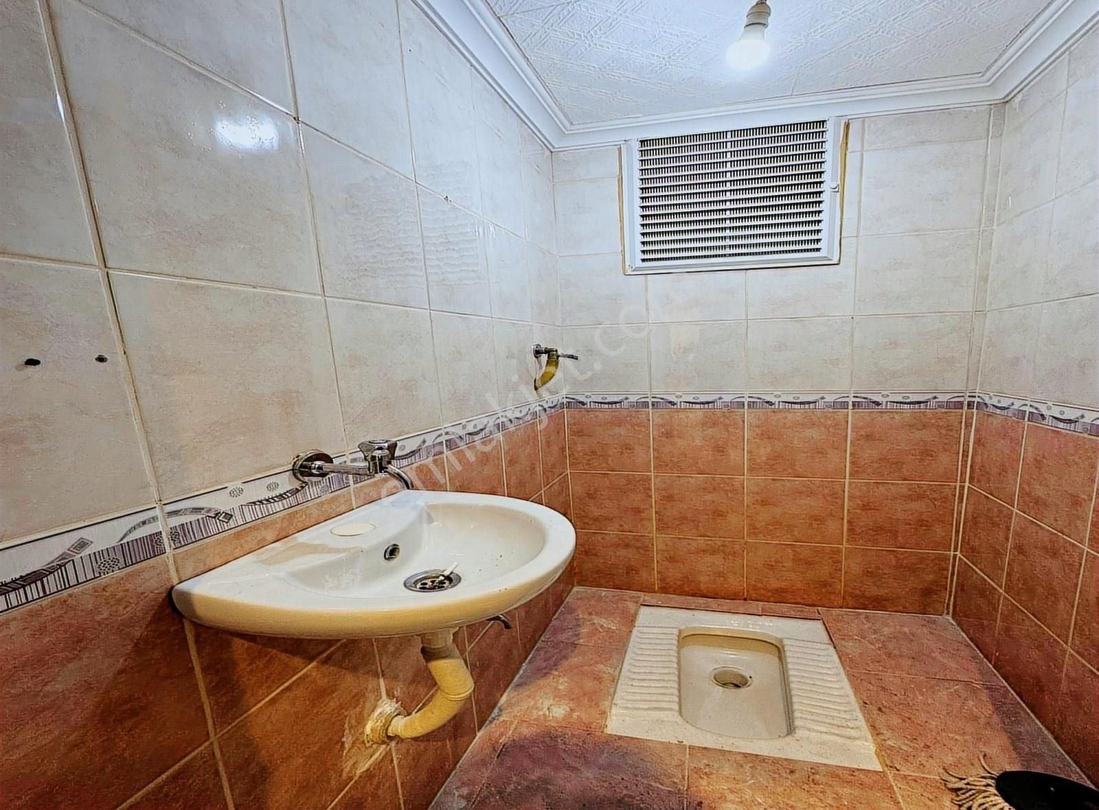 Esenyurt İstiklal Satılık Daire Elegant İnşattan Merkezi Konumda Balkonlu 2+1 Yüksek Giriş