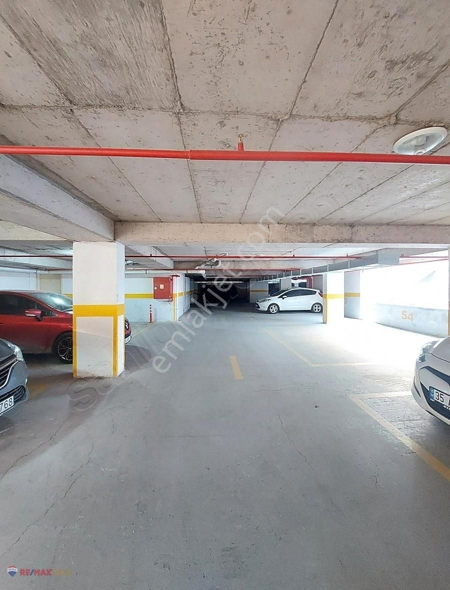 Pendik Şeyhli Satılık Daire Pendik Şeyhli Mahallesi Ekol Park Sitesi'nde Satılık 2+1 Daire