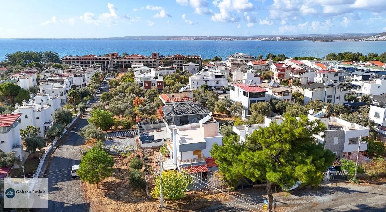 Akbük'te Denize 300 M Mesafede Köşe Başı Satılık Bahçeli Villa - Görsel 19