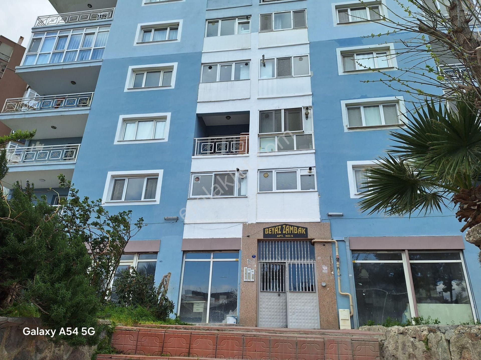 Menemen 30 Ağustos Satılık Daire İzmir Menemen Ulukent Mh. Site İçinde Satılık, Arakat 3+1 Daire