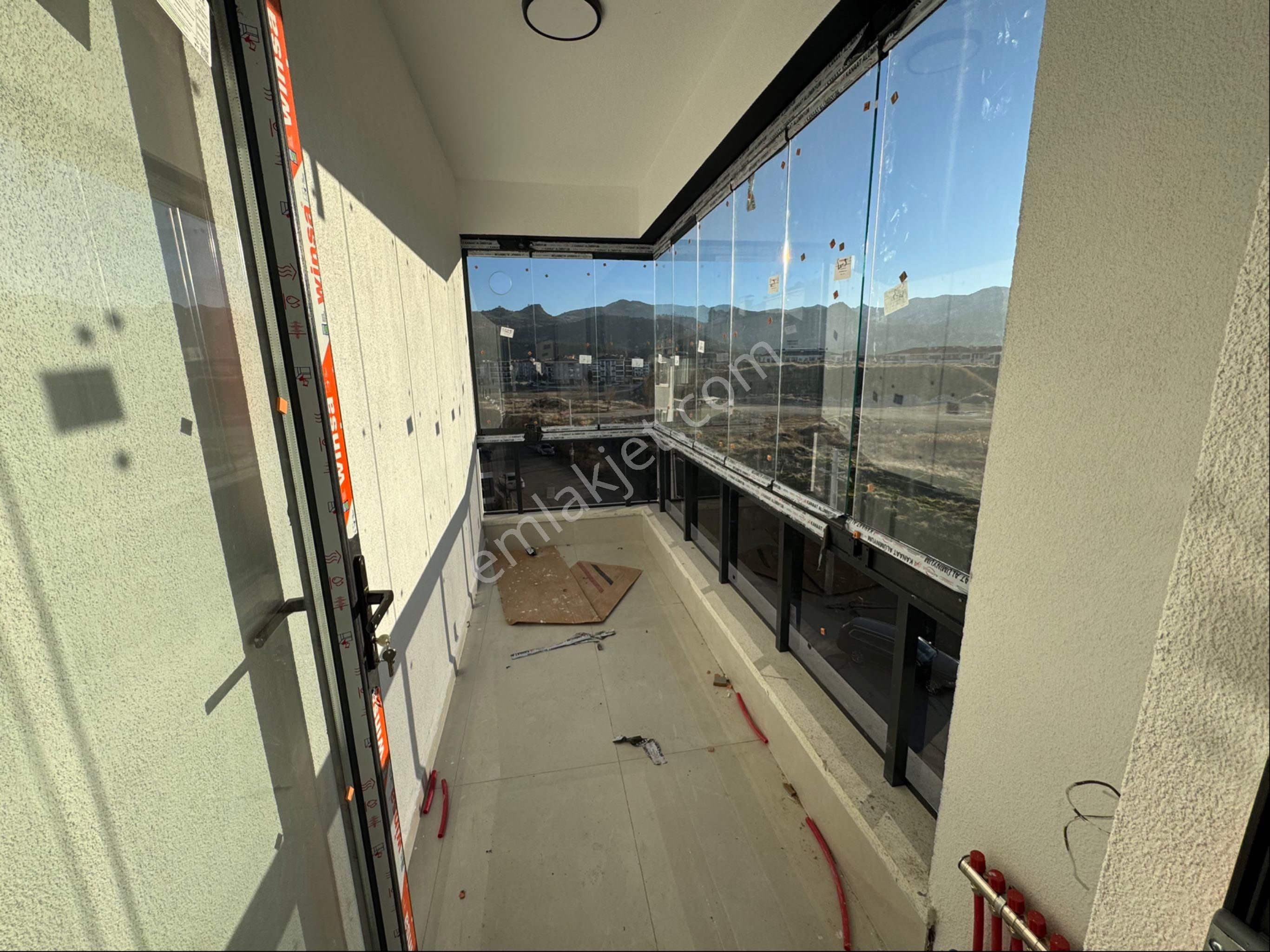 Sağlam Emlaktan Selçukluda Zemin İyileştirmeli Lüx Daireler - Görsel 11