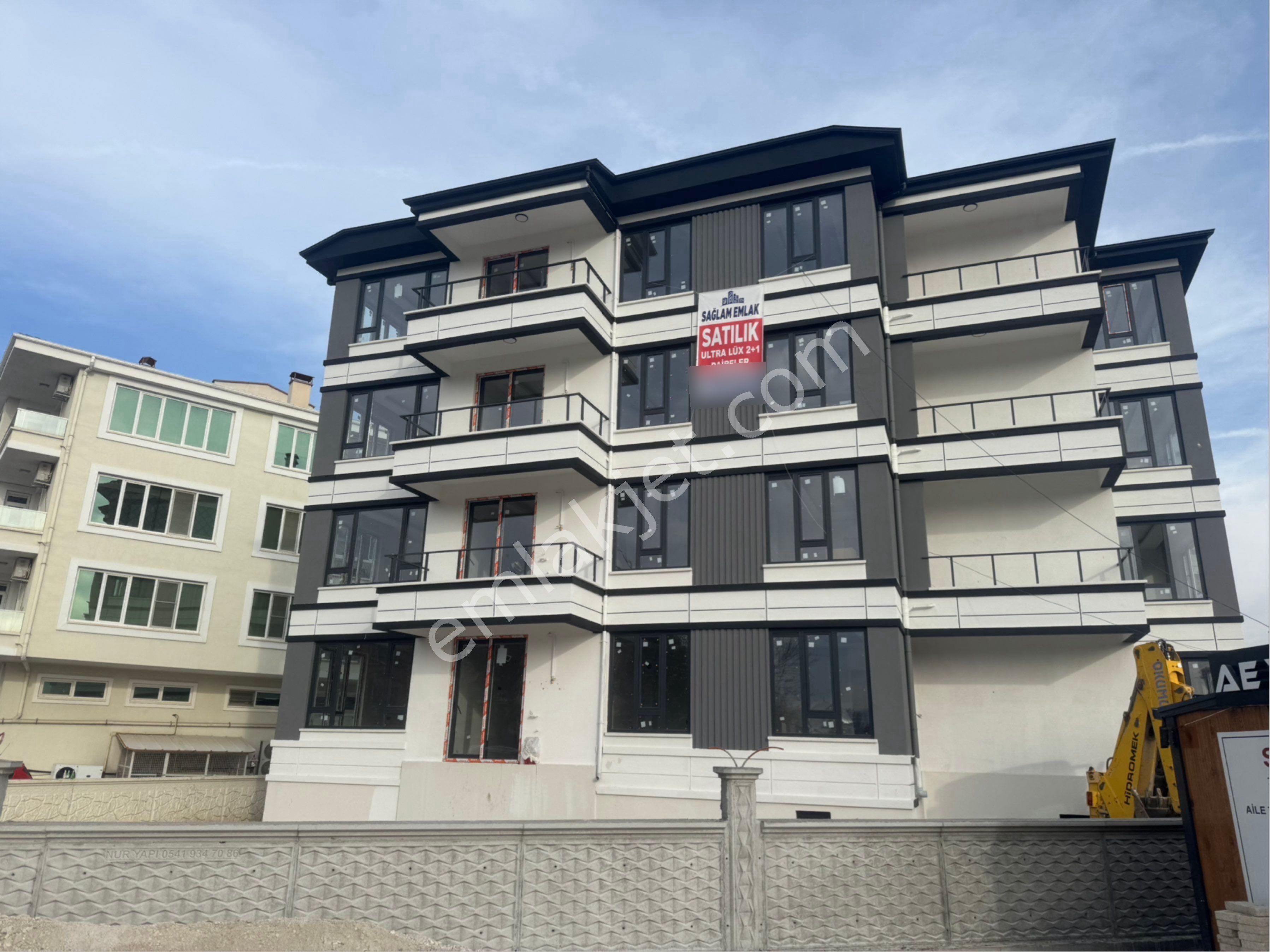 Sağlam Emlaktan Selçukluda Zemin İyileştirmeli Lüx Daireler