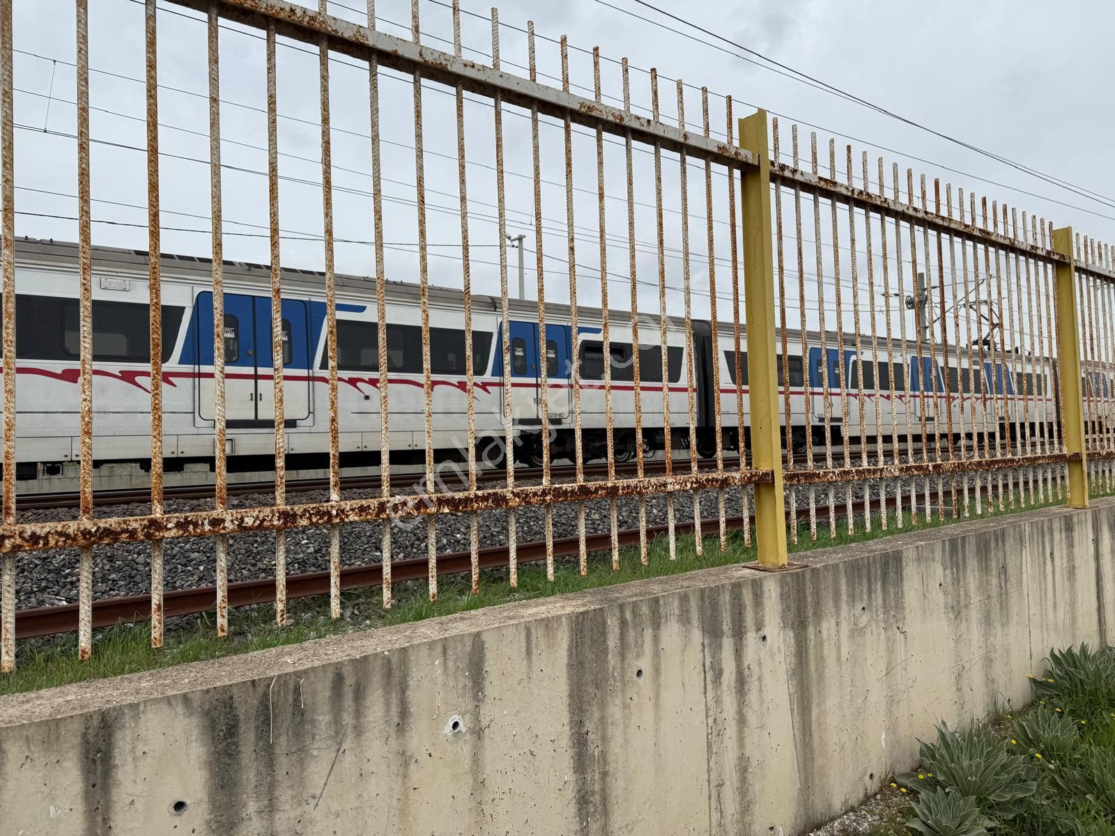 Menderes Altıntepe Mahallesin'de Satılık Hisse Tapu Zeytinlik - Görsel 11