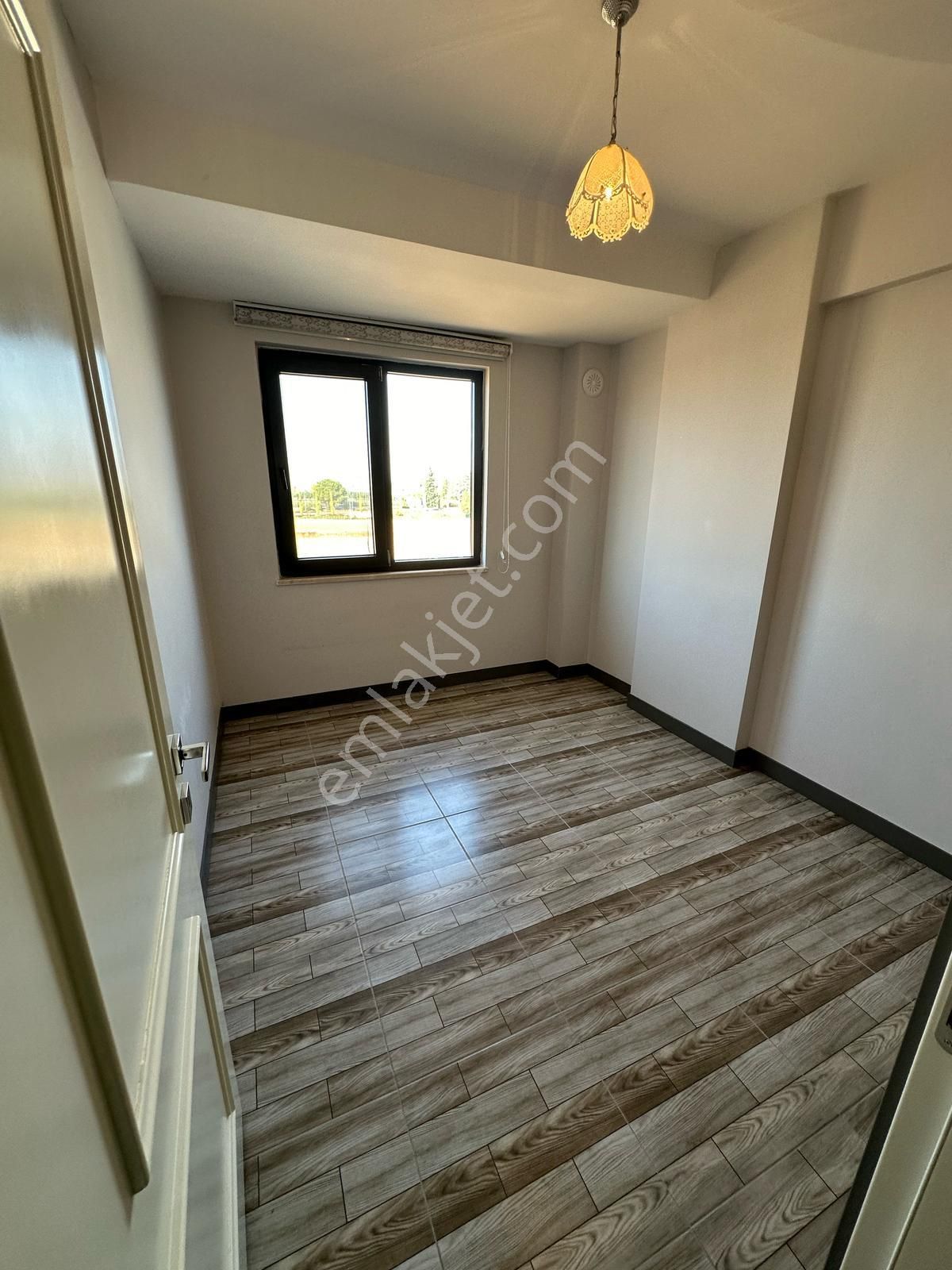 Denizli Yenişafak Mahallesinde 3+1 145m2 Klima,tv Ünitesi,avize,perdeli Satılık Lüks Dizayn Daire - Görsel 11