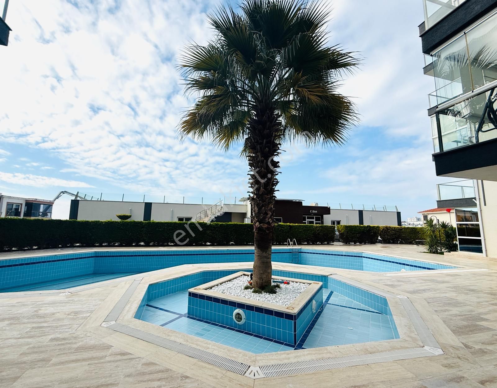 Sanayi Arkasında Deniz Manzaralı Kapalı Mutfak 3+1 Daire Satılık - Görsel 28