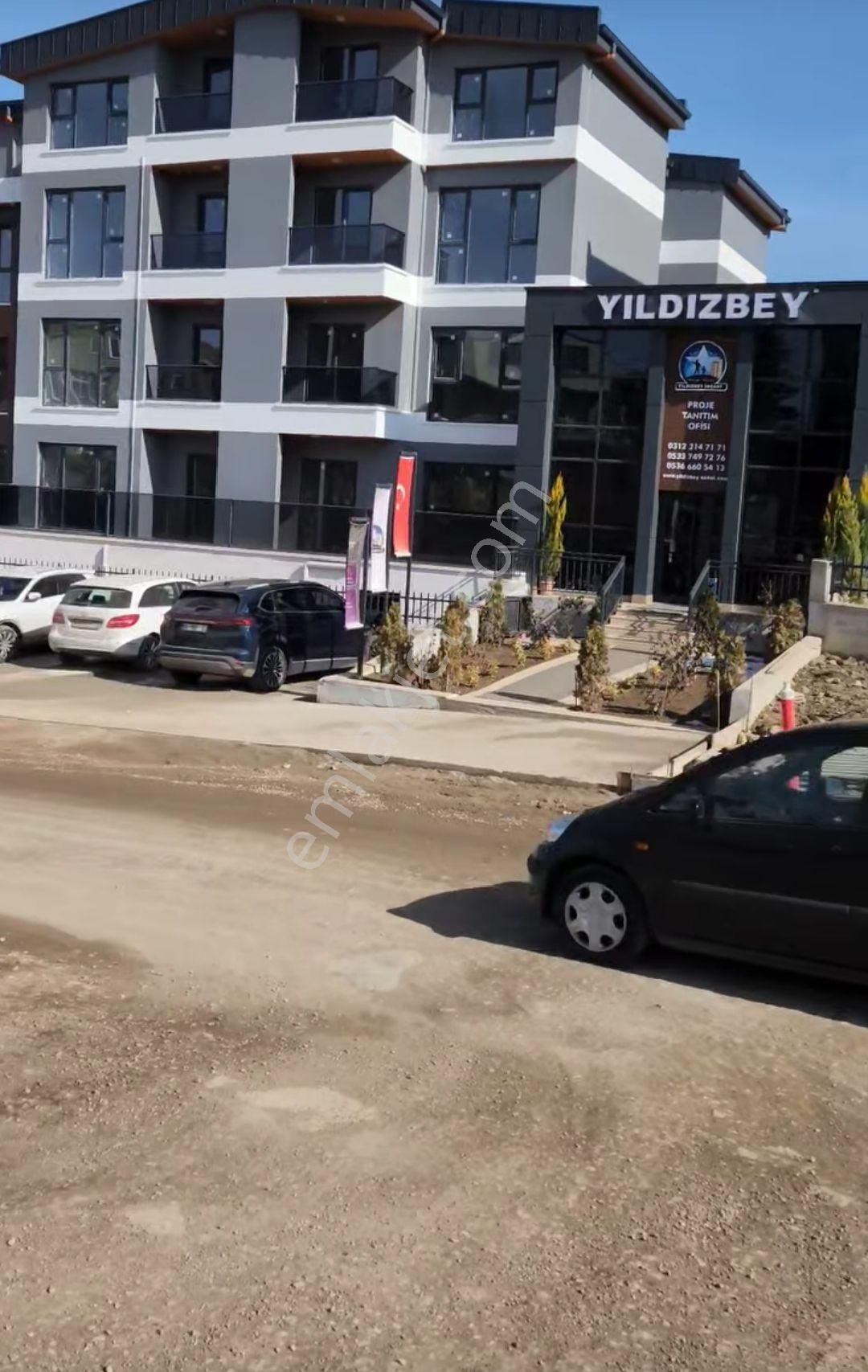 Gölbaşı İncek Satılık Daire İncekte Site İçerisi 2+1 Dubleks Güvenlikli Cadde Üzeri Daire